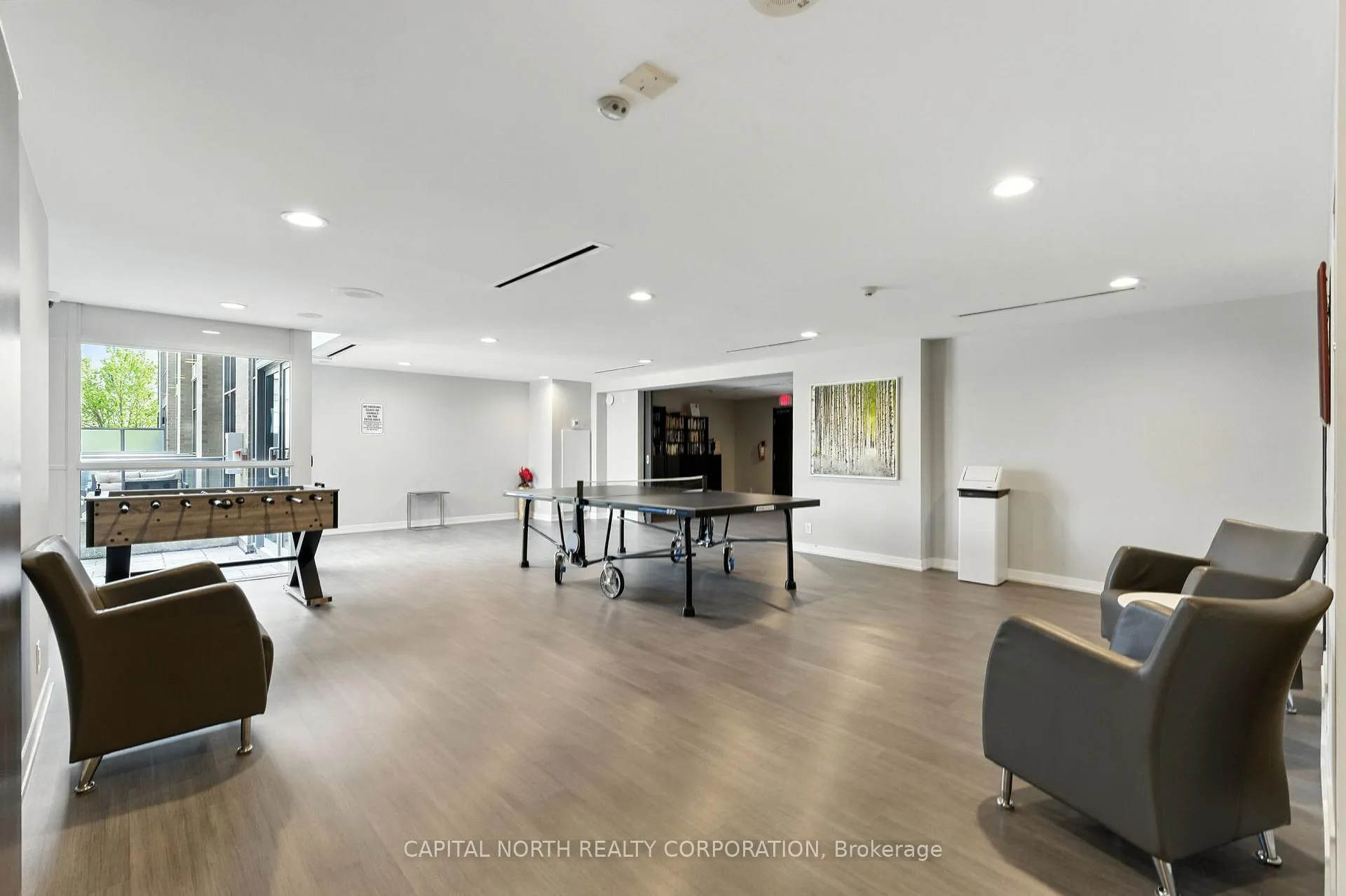 Photo 14 of Unit 213, 1940 Ironstone Drive, Burlington, Uptown — HOMEH