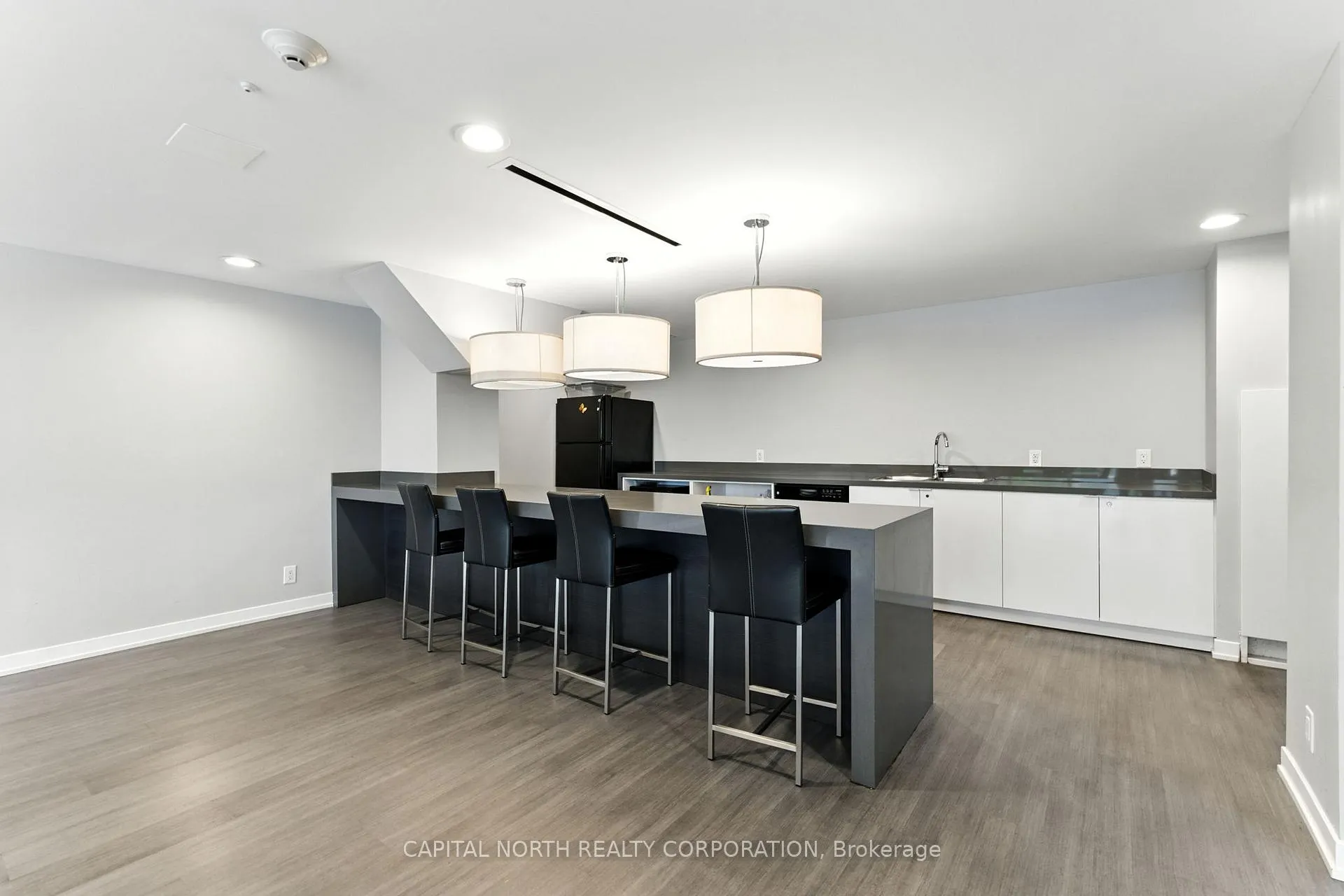 Photo 18 of Unit 213, 1940 Ironstone Drive, Burlington, Uptown — HOMEH