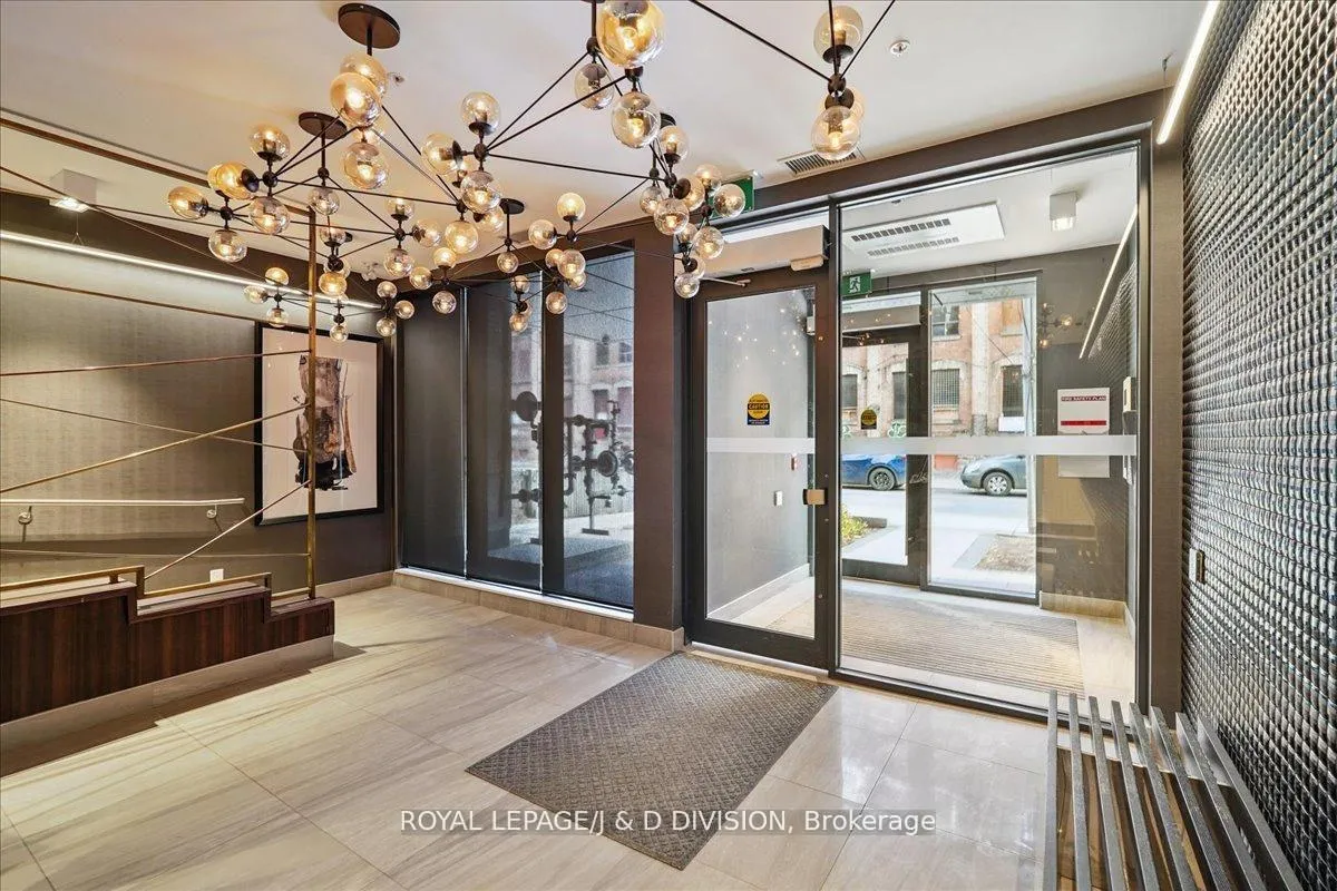 Photo 2 of Unit 405, 90 Niagara Street, Toronto, Niagara — HOMEH