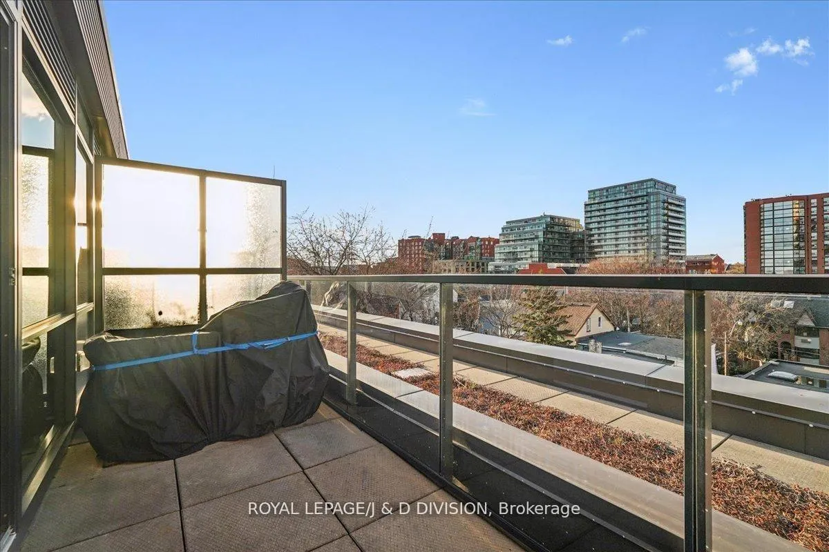 Photo 26 of Unit 405, 90 Niagara Street, Toronto, Niagara — HOMEH