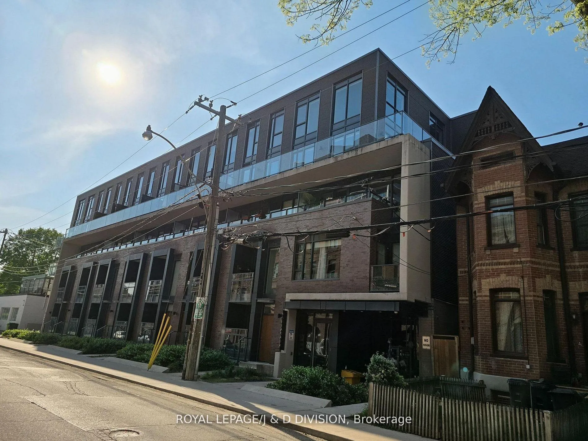Photo 32 of Unit 405, 90 Niagara Street, Toronto, Niagara — HOMEH