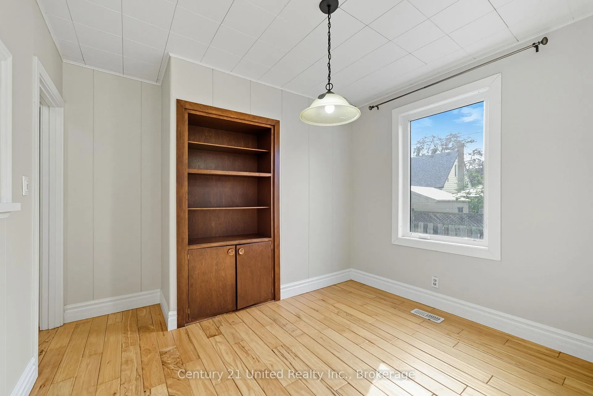 Photo 14 of 559 Hamilton Street, Peterborough, Otonabee Ward 1 — HOMEH