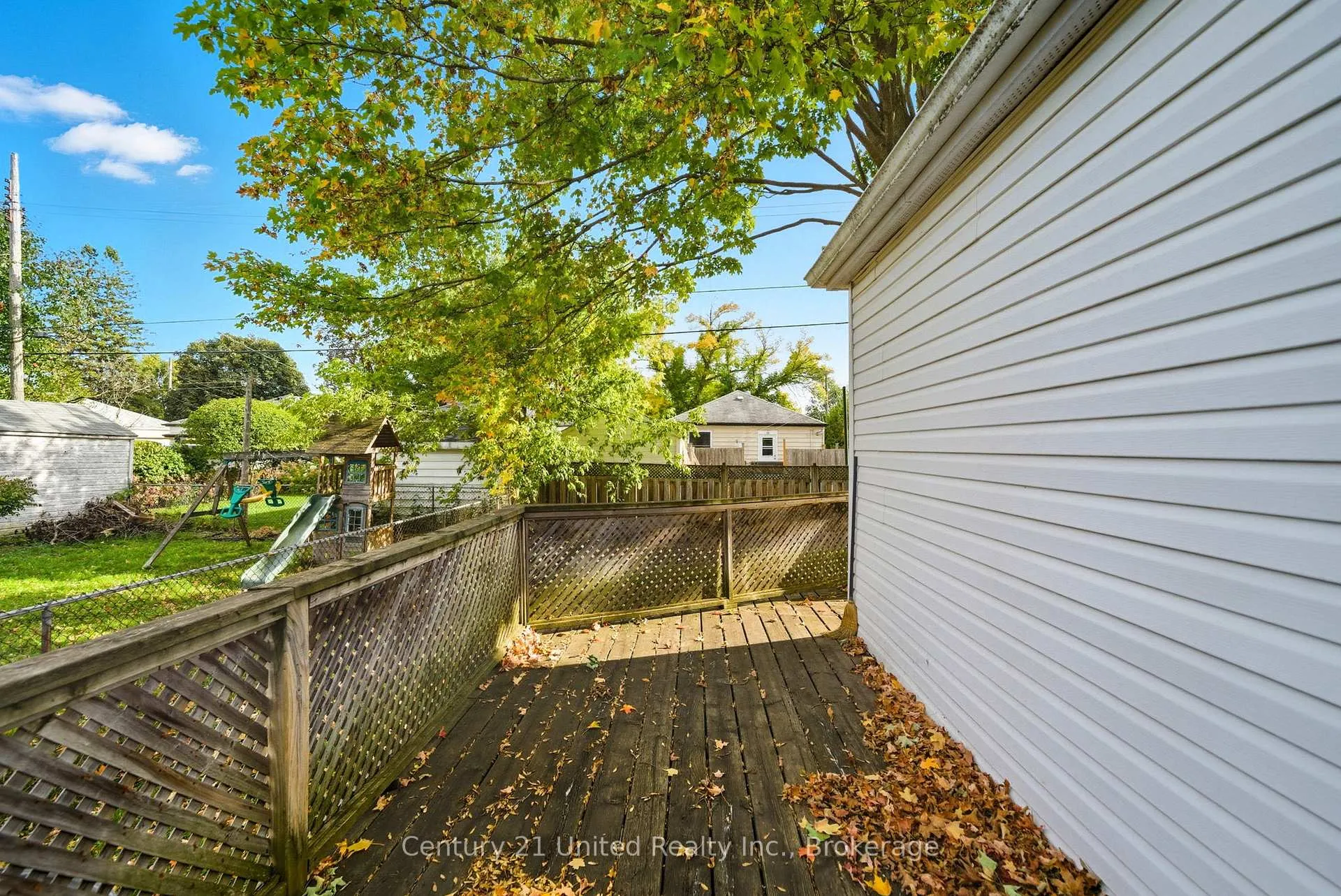 Photo 43 of 559 Hamilton Street, Peterborough, Otonabee Ward 1 — HOMEH