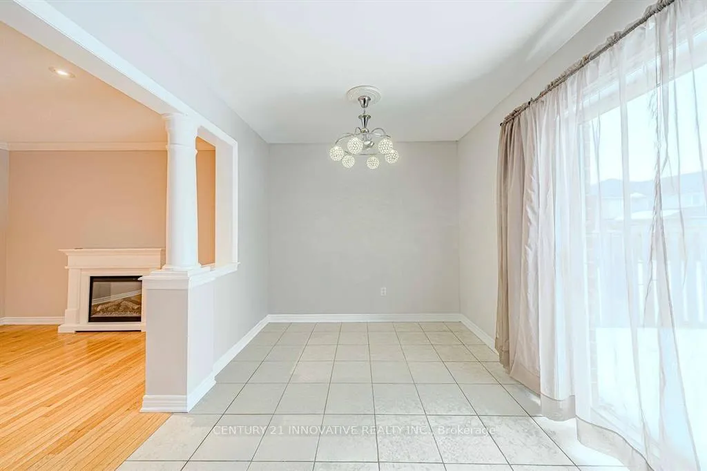 Photo 17 of 63 Kirkland Place, Whitby, Williamsburg — HOMEH