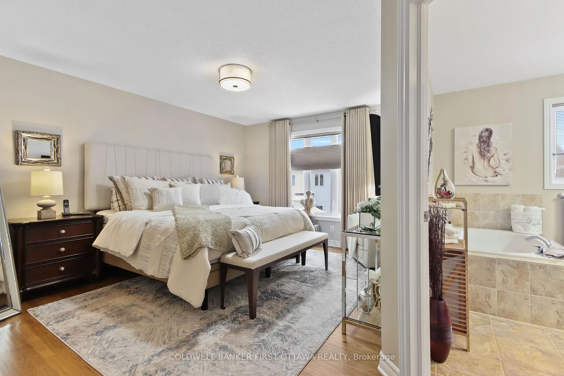 Photo 9 of 328 Fairlakes Way, Ottawa, Avalon East — HOMEH
