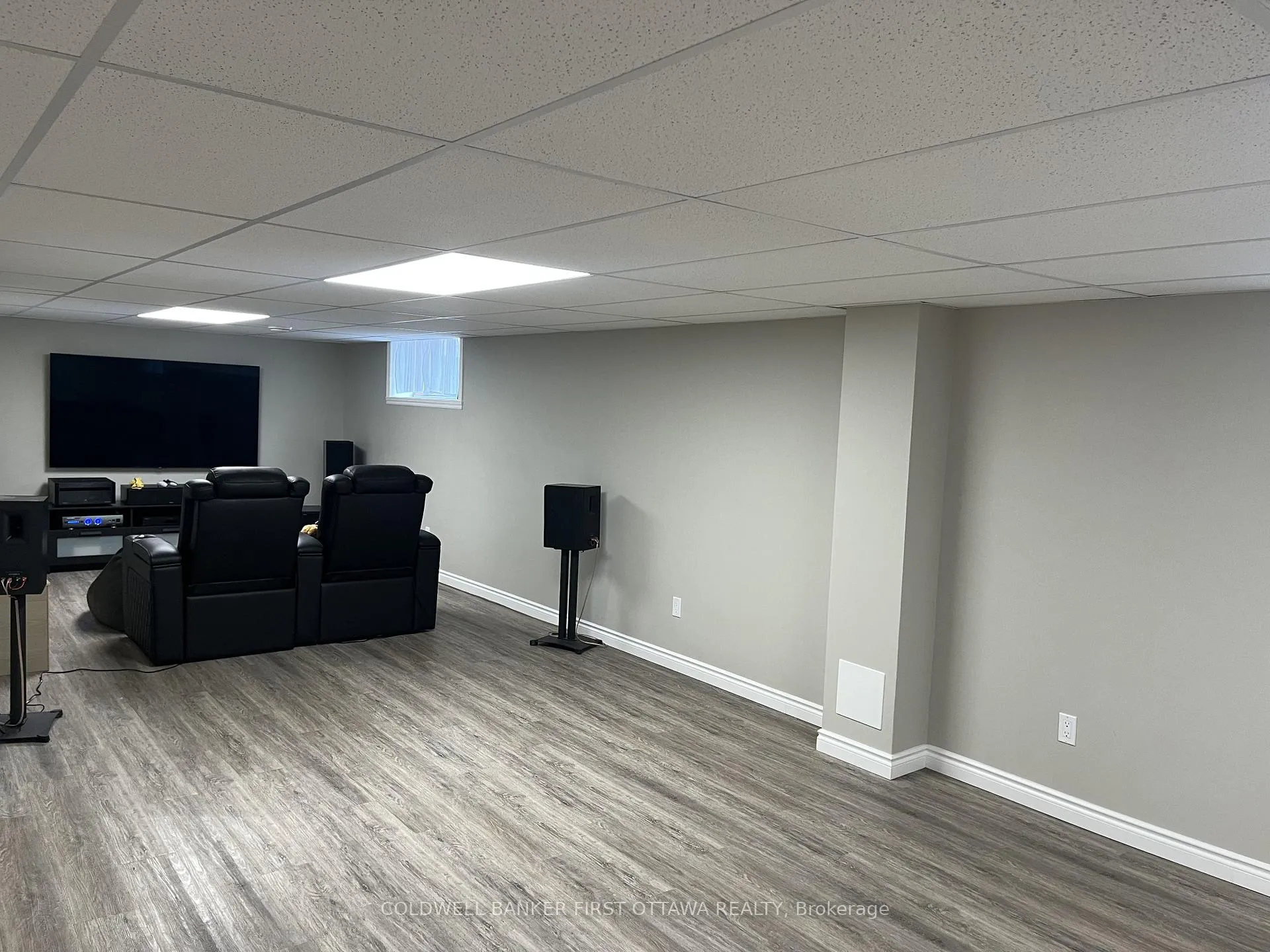 Photo 18 of 328 Fairlakes Way, Ottawa, Avalon East — HOMEH