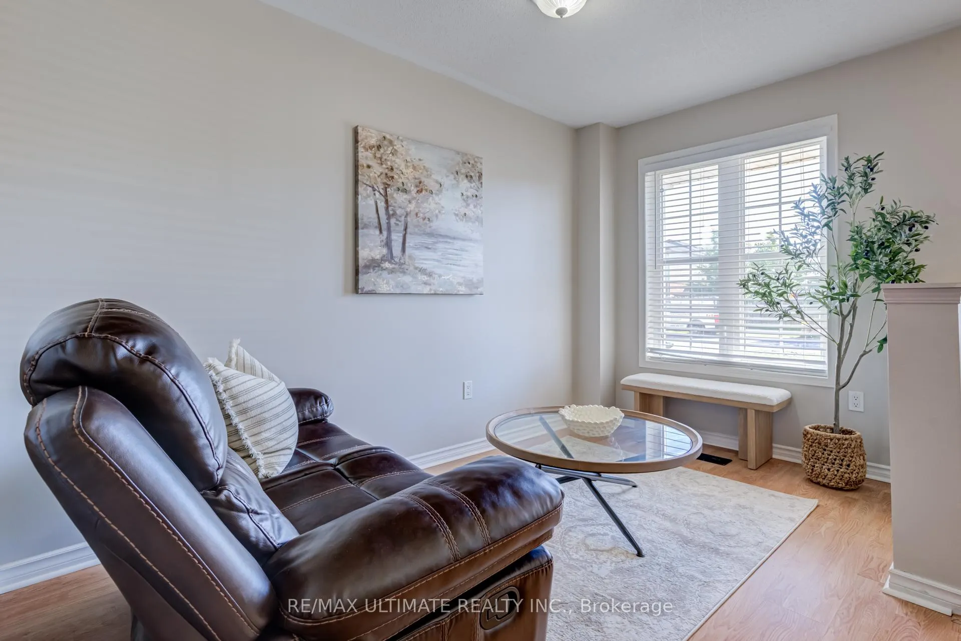 Photo 5 of 33 McCann Lane, Essa, Angus — HOMEH
