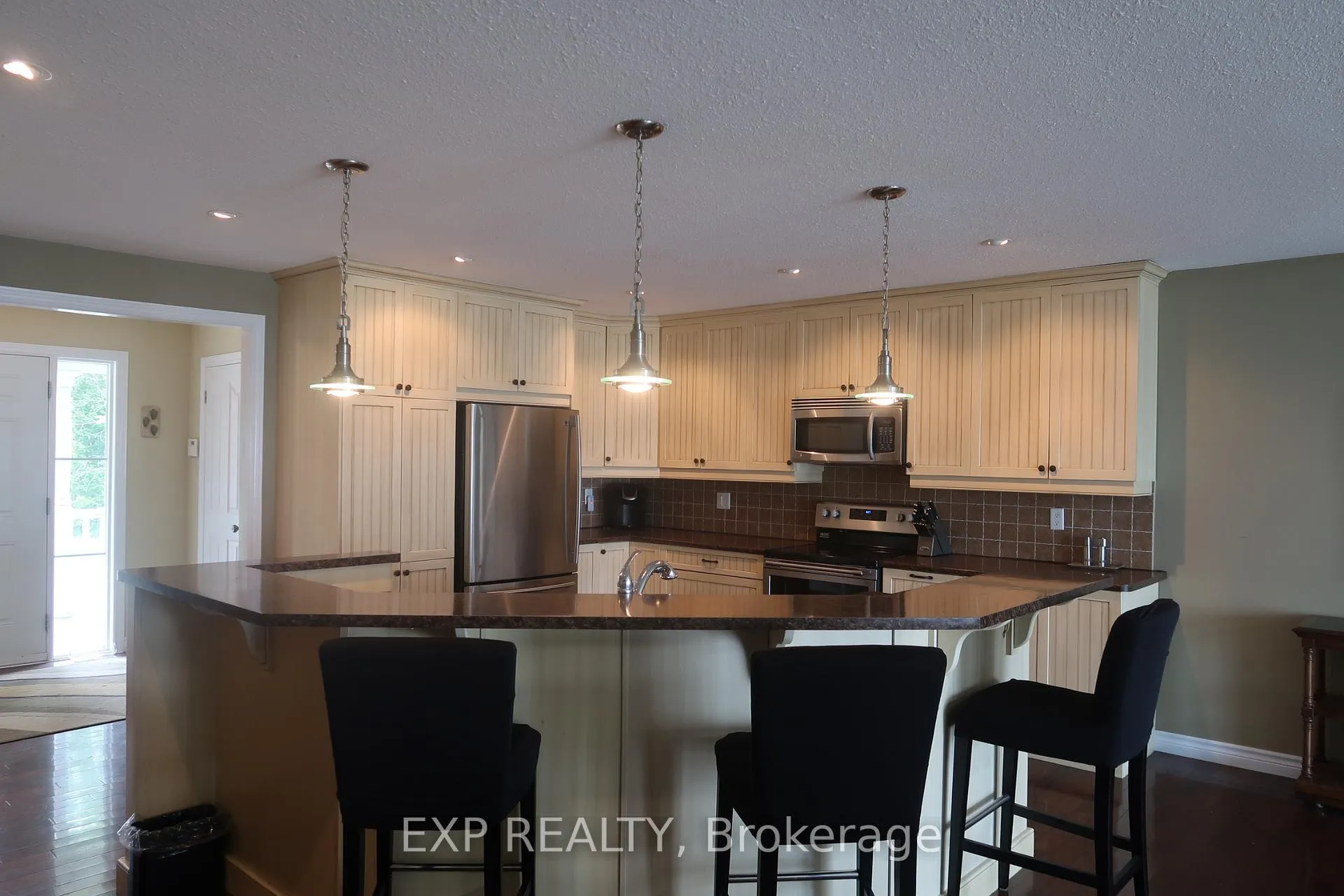 Photo 8 of 2674 Lakeshore Drive, Ramara, Brechin — HOMEH