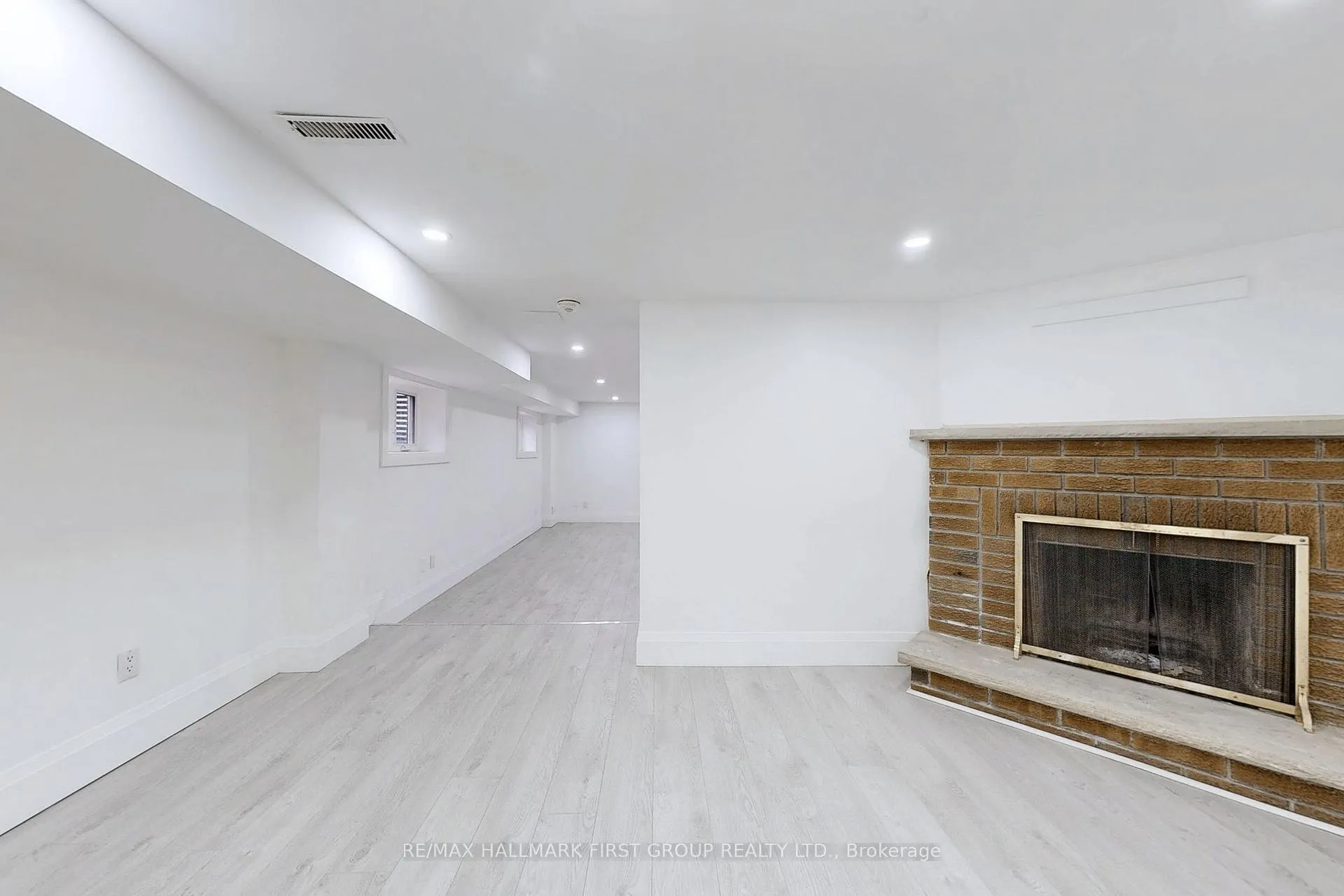 Photo 8 of 1 Bramwell Drive, Ajax, Central West — HOMEH