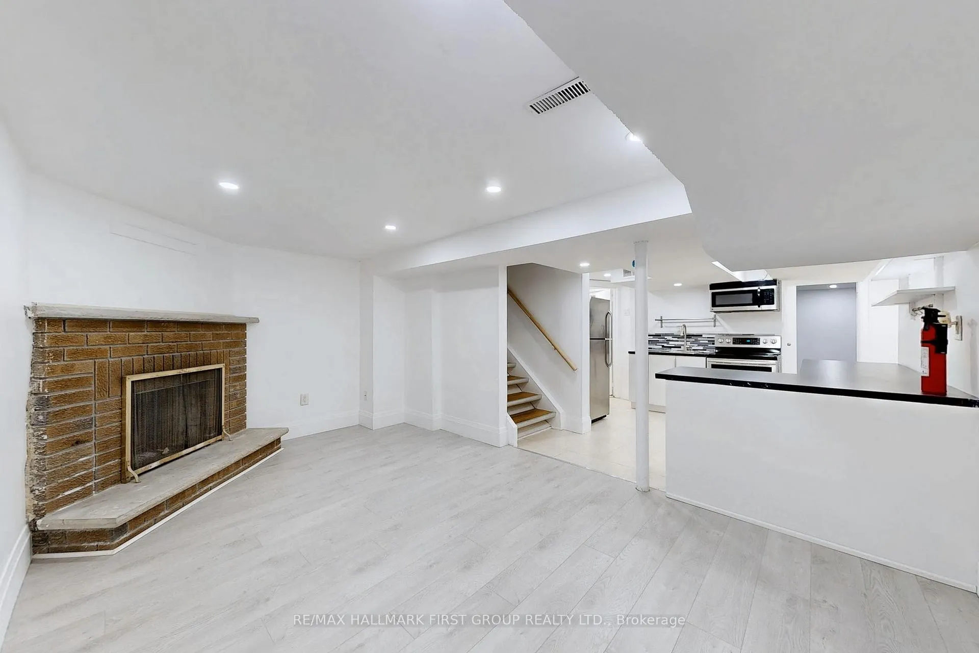 Photo 9 of 1 Bramwell Drive, Ajax, Central West — HOMEH