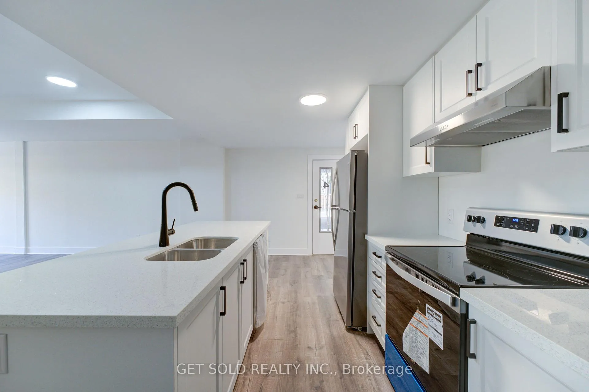 Photo 8 of Unit 4, 6701 Thorold Stone Road, Niagara Falls, Stamford — HOMEH