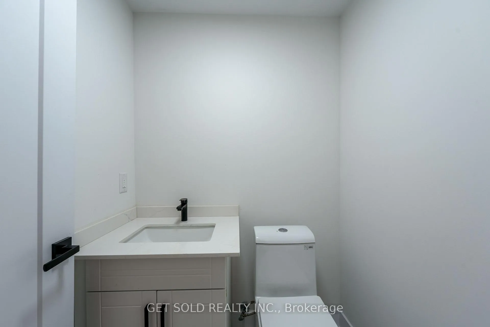 Photo 10 of Unit 4, 6701 Thorold Stone Road, Niagara Falls, Stamford — HOMEH