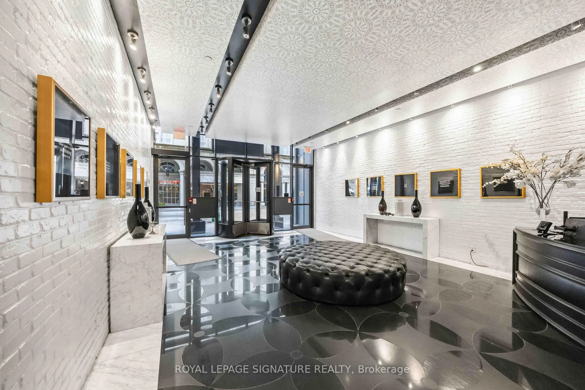 Photo 5 of Unit 1409, 38 The Esplanade, Toronto, Waterfront Communities — HOMEH