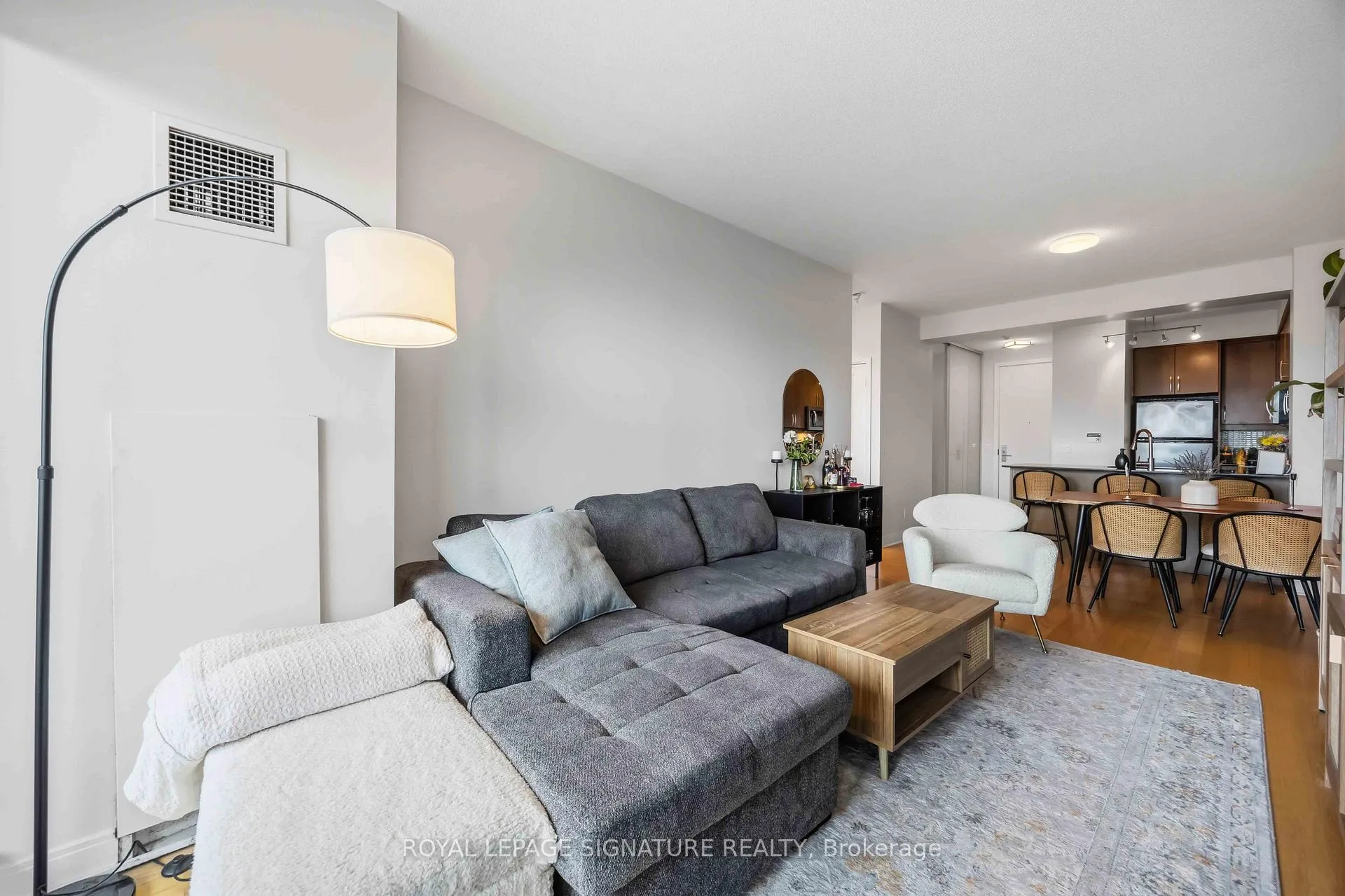 Photo 12 of Unit 1409, 38 The Esplanade, Toronto, Waterfront Communities — HOMEH