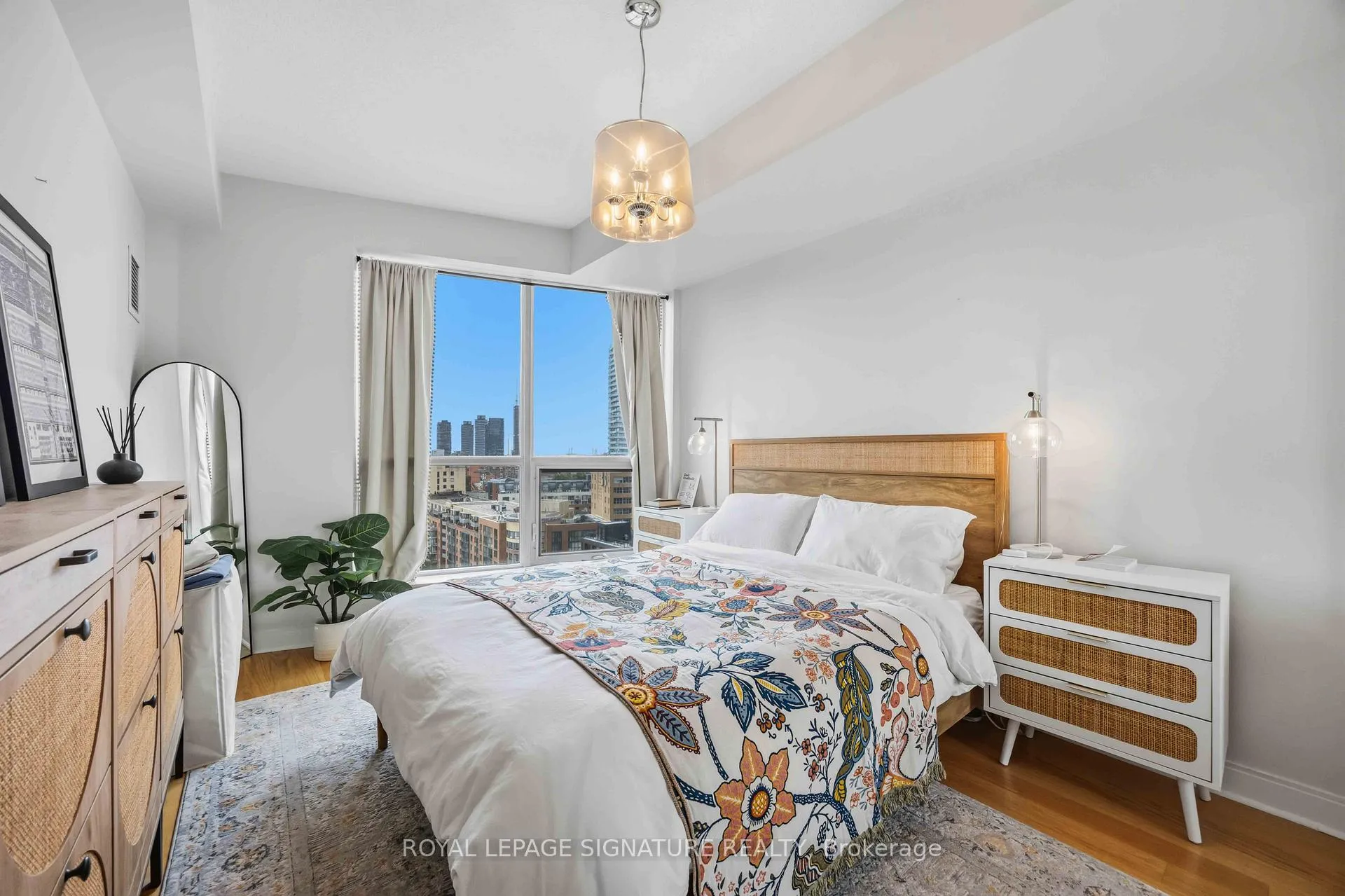 Photo 23 of Unit 1409, 38 The Esplanade, Toronto, Waterfront Communities — HOMEH