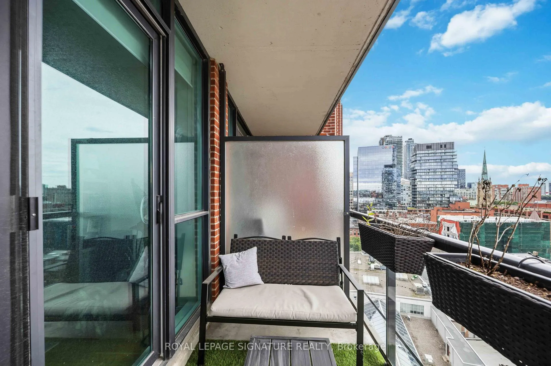 Photo 28 of Unit 1409, 38 The Esplanade, Toronto, Waterfront Communities — HOMEH