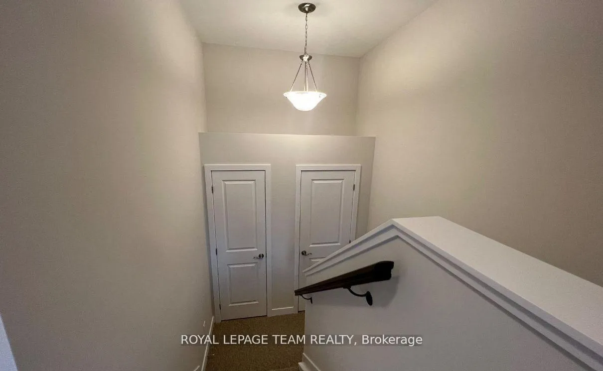 Photo 2 of 204 Tussock Private, Ottawa, Blossom Park/Kemp Park/Findlay Creek — HOMEH