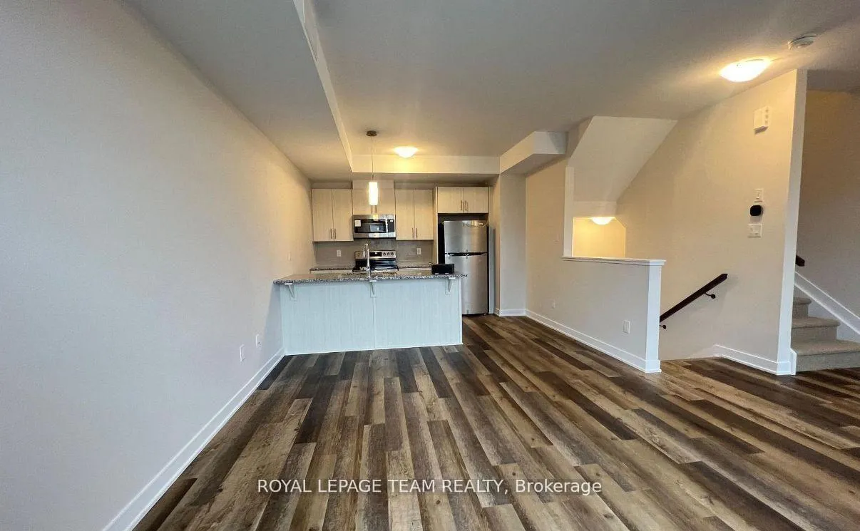 Photo 7 of 204 Tussock Private, Ottawa, Blossom Park/Kemp Park/Findlay Creek — HOMEH