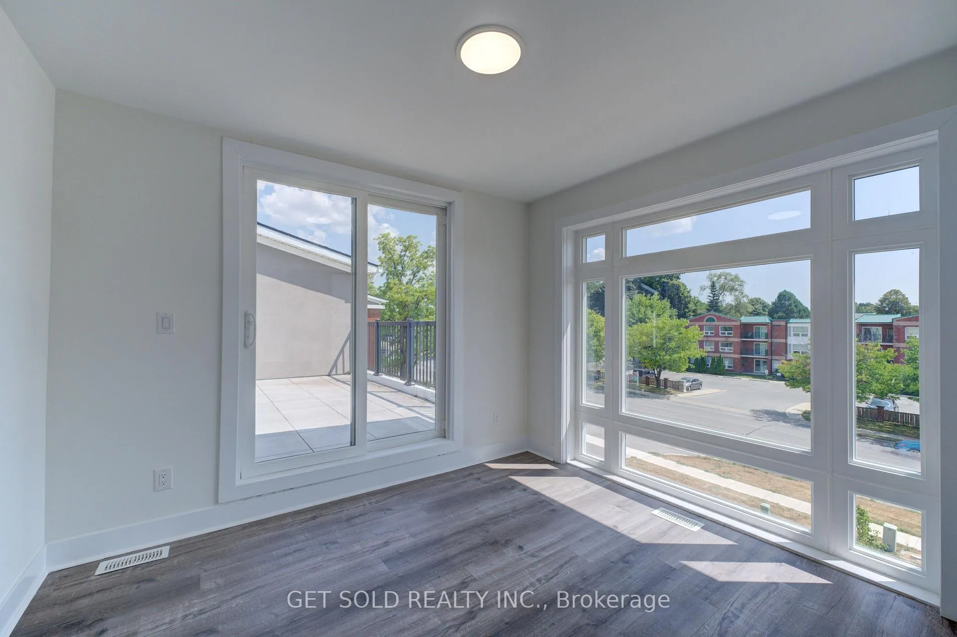 Photo 20 of Unit 12, 6701 Thorold Stone Road, Niagara Falls, Stamford — HOMEH