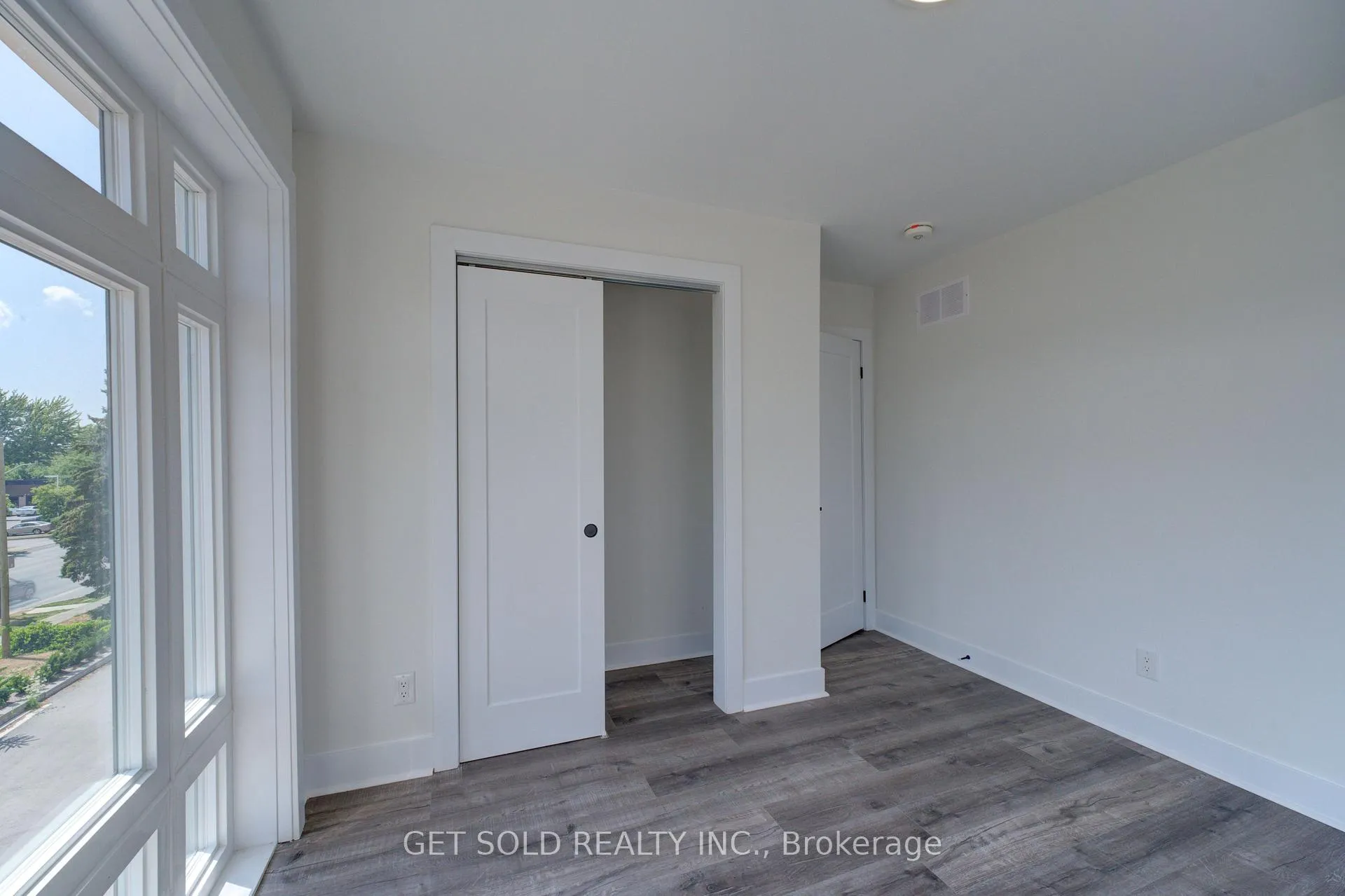 Photo 21 of Unit 12, 6701 Thorold Stone Road, Niagara Falls, Stamford — HOMEH