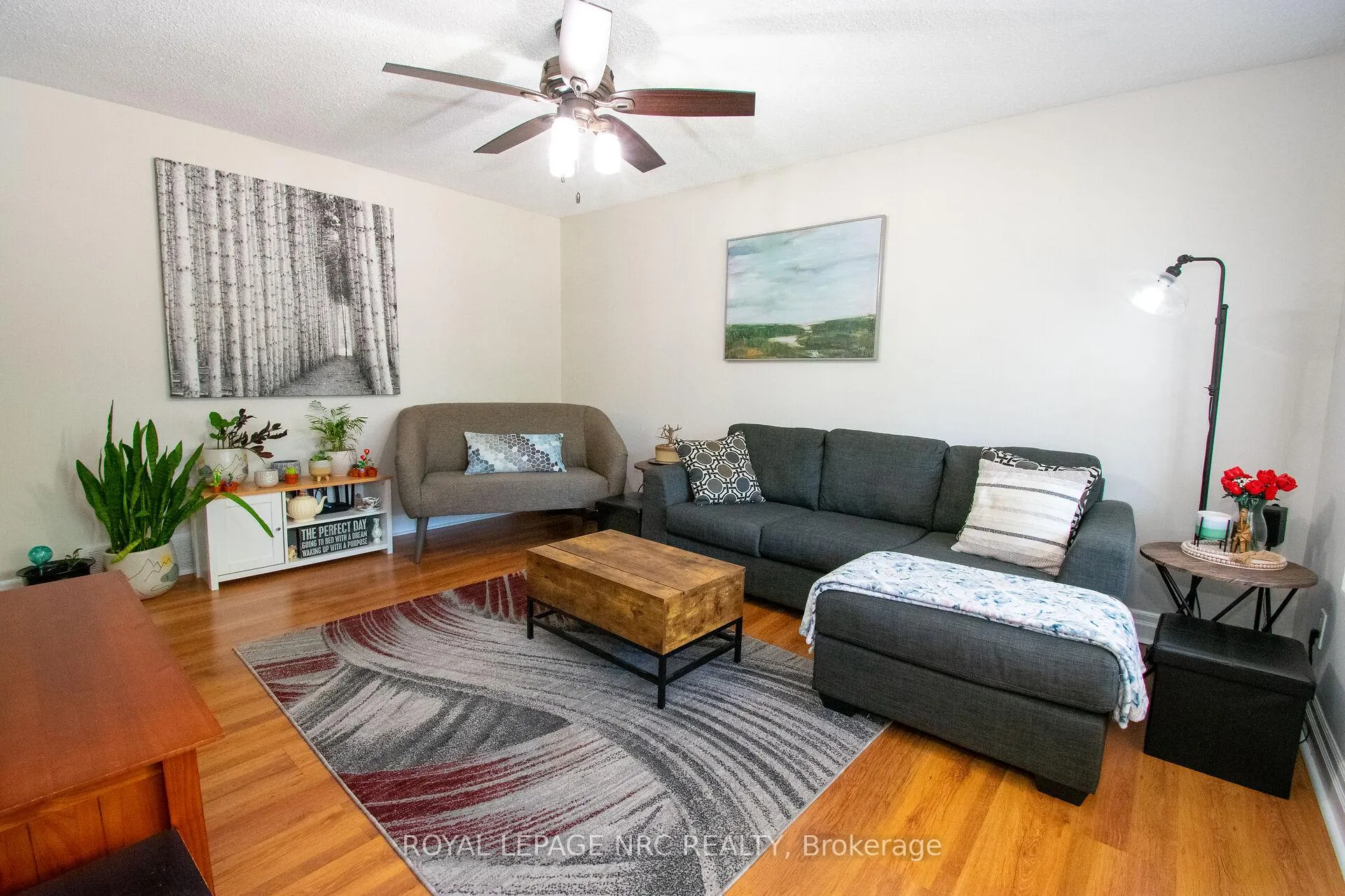 Photo 5 of 38 Carriage Road, St. Catharines, Secord Woods — HOMEH