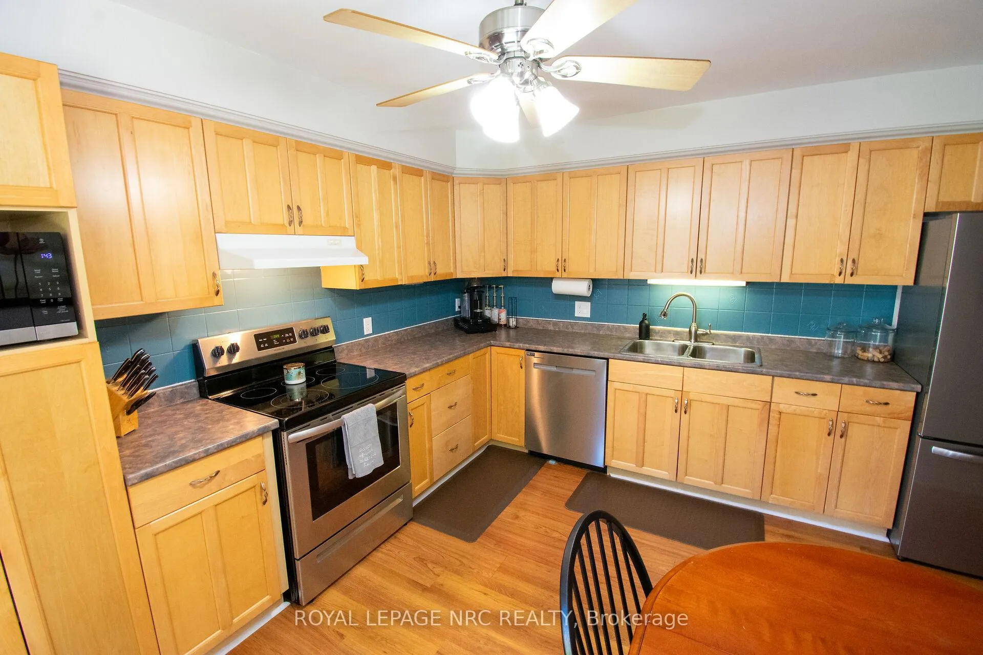 Photo 6 of 38 Carriage Road, St. Catharines, Secord Woods — HOMEH