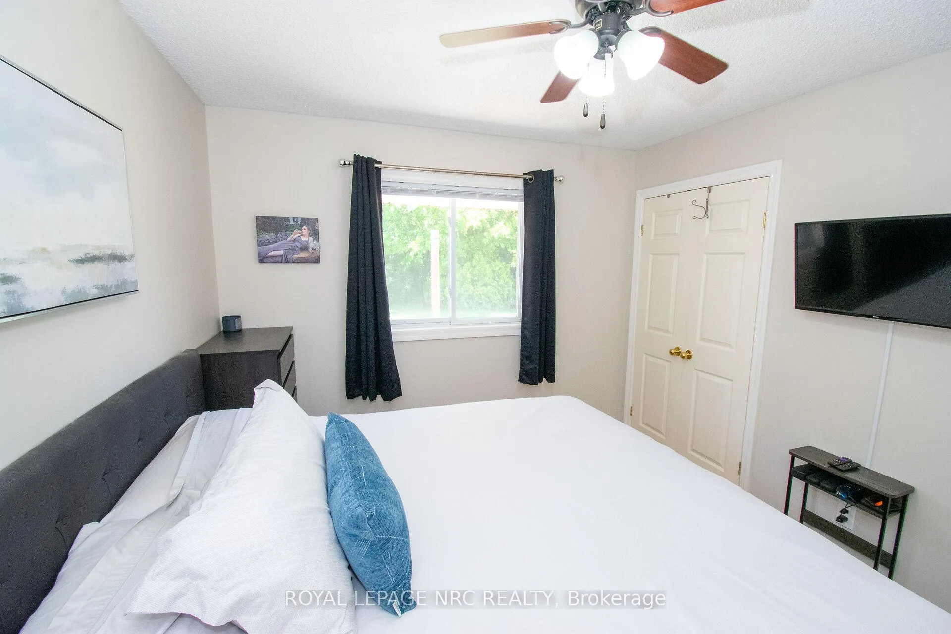 Photo 11 of 38 Carriage Road, St. Catharines, Secord Woods — HOMEH