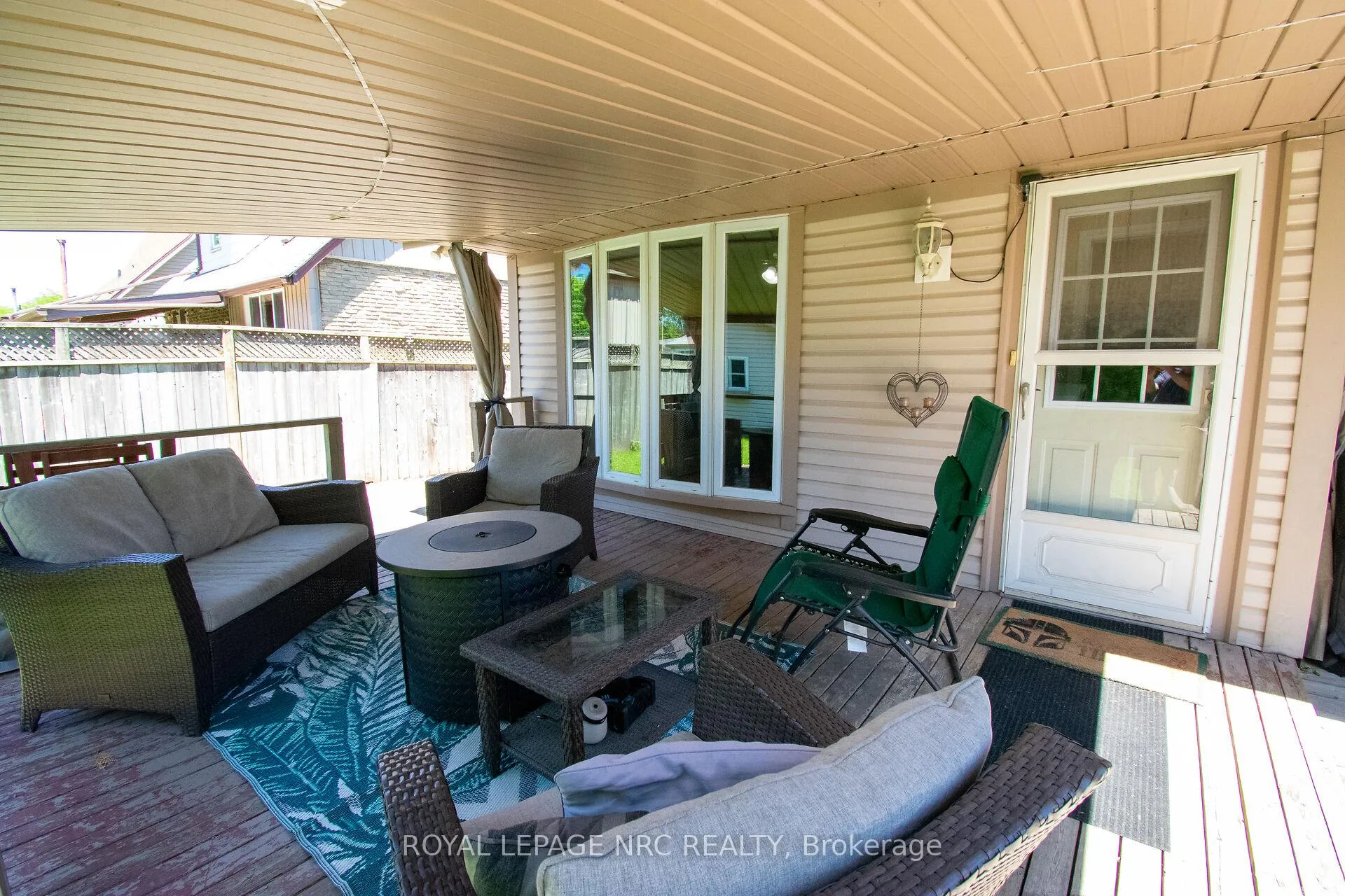 Photo 36 of 38 Carriage Road, St. Catharines, Secord Woods — HOMEH