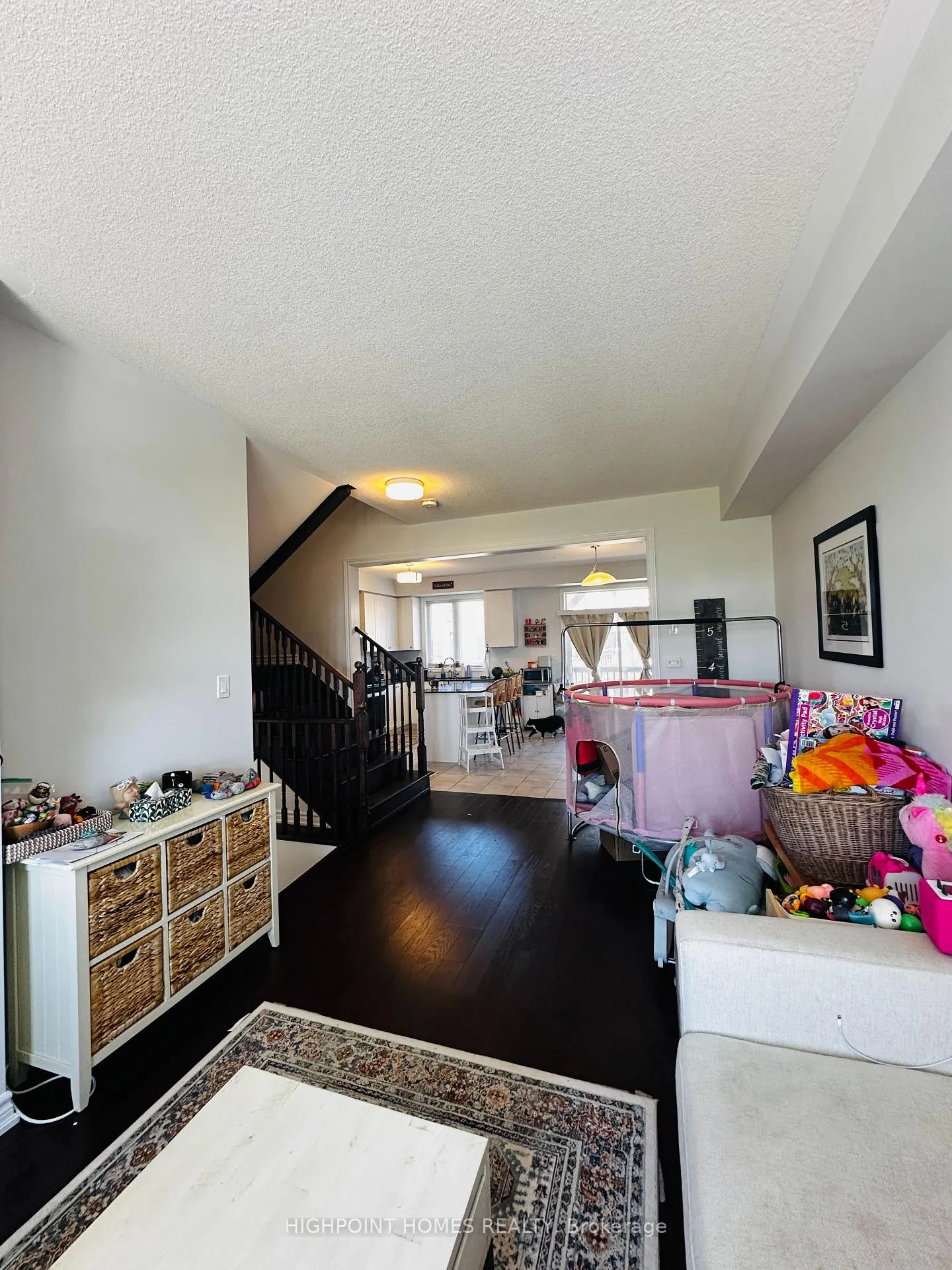 Photo 10 of 87 Douet Lane, Ajax, South East — HOMEH