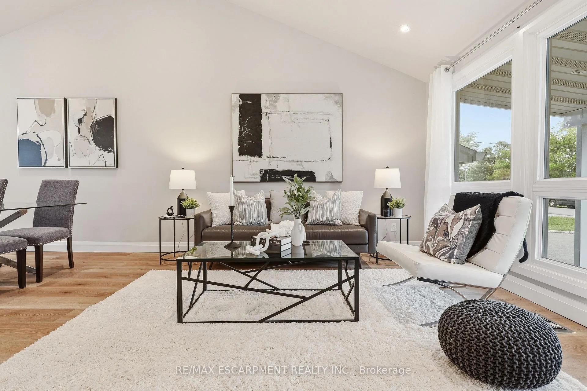 Photo 7 of 99 Byron Avenue, Hamilton, Stoney Creek Mountain — HOMEH