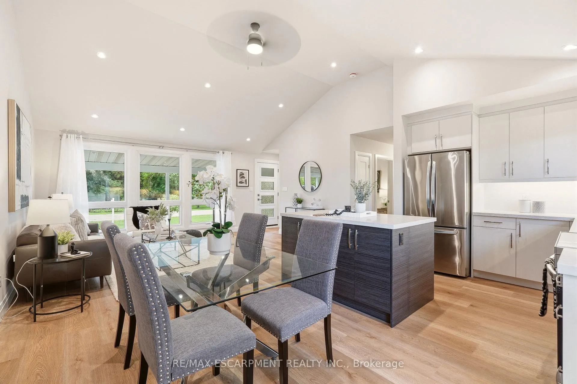 Photo 11 of 99 Byron Avenue, Hamilton, Stoney Creek Mountain — HOMEH