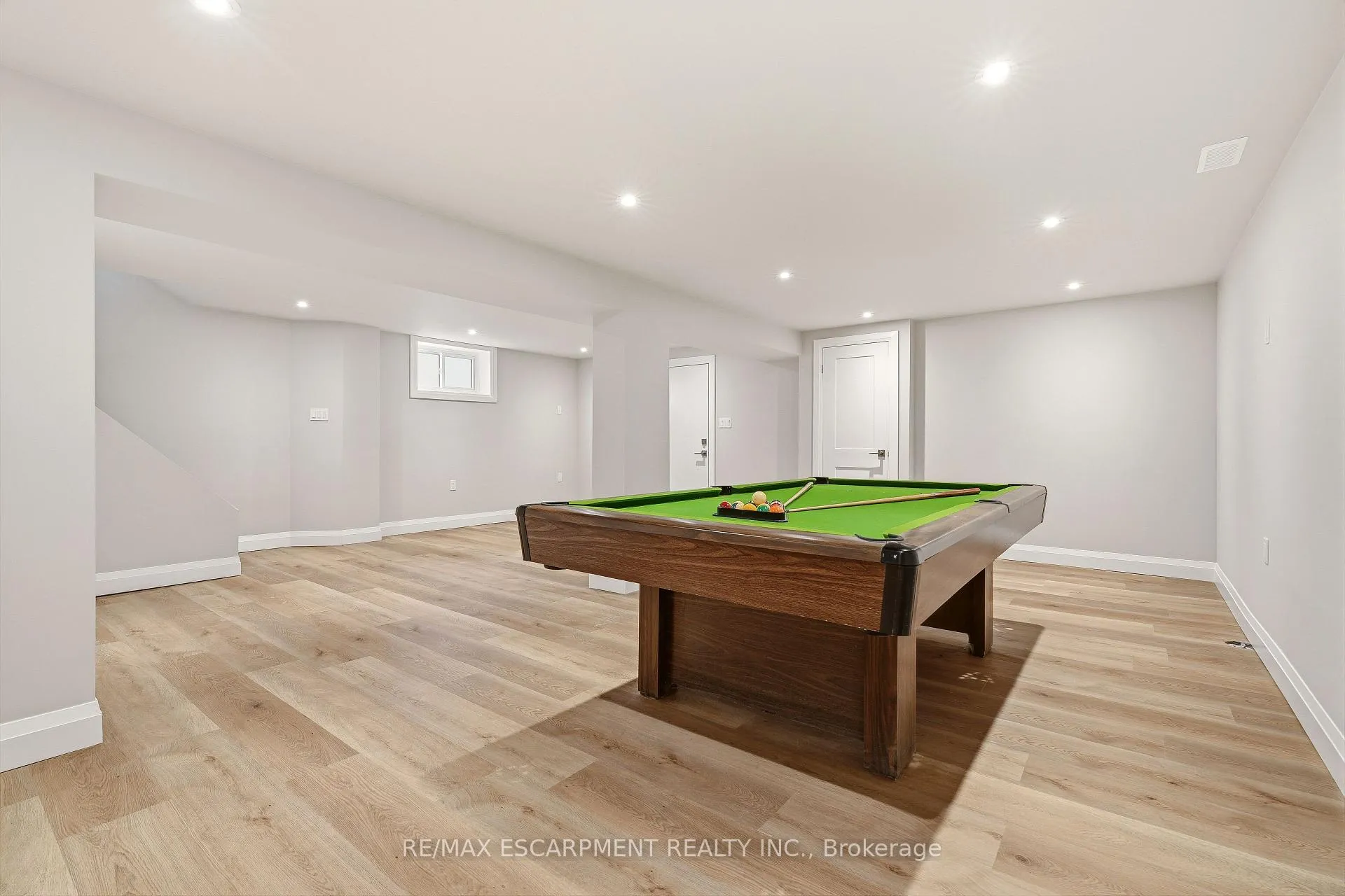 Photo 23 of 99 Byron Avenue, Hamilton, Stoney Creek Mountain — HOMEH