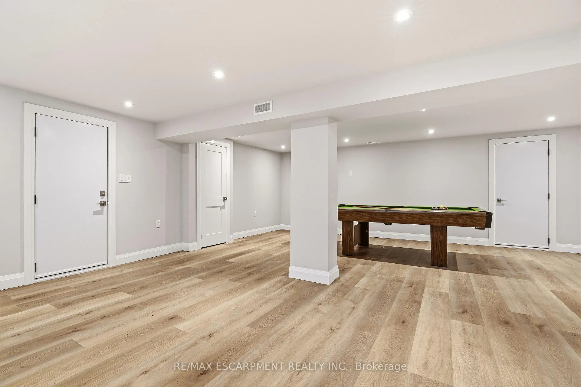 Photo 24 of 99 Byron Avenue, Hamilton, Stoney Creek Mountain — HOMEH