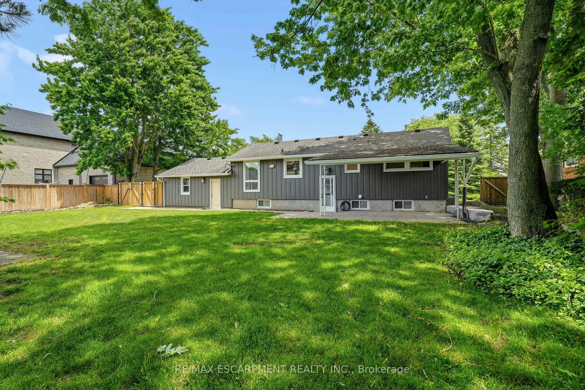 Photo 34 of 99 Byron Avenue, Hamilton, Stoney Creek Mountain — HOMEH