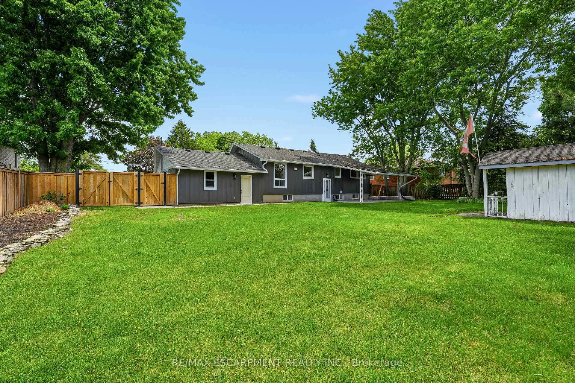 Photo 35 of 99 Byron Avenue, Hamilton, Stoney Creek Mountain — HOMEH
