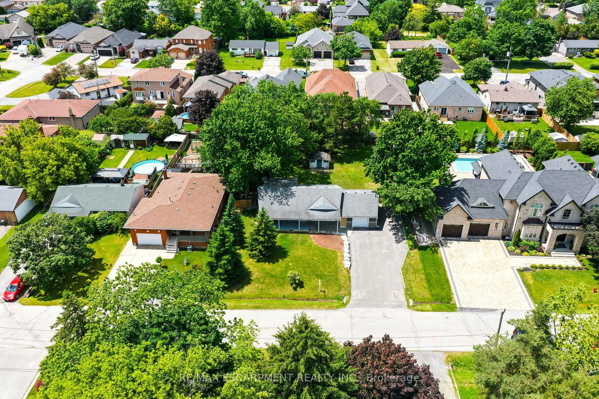 Photo 36 of 99 Byron Avenue, Hamilton, Stoney Creek Mountain — HOMEH