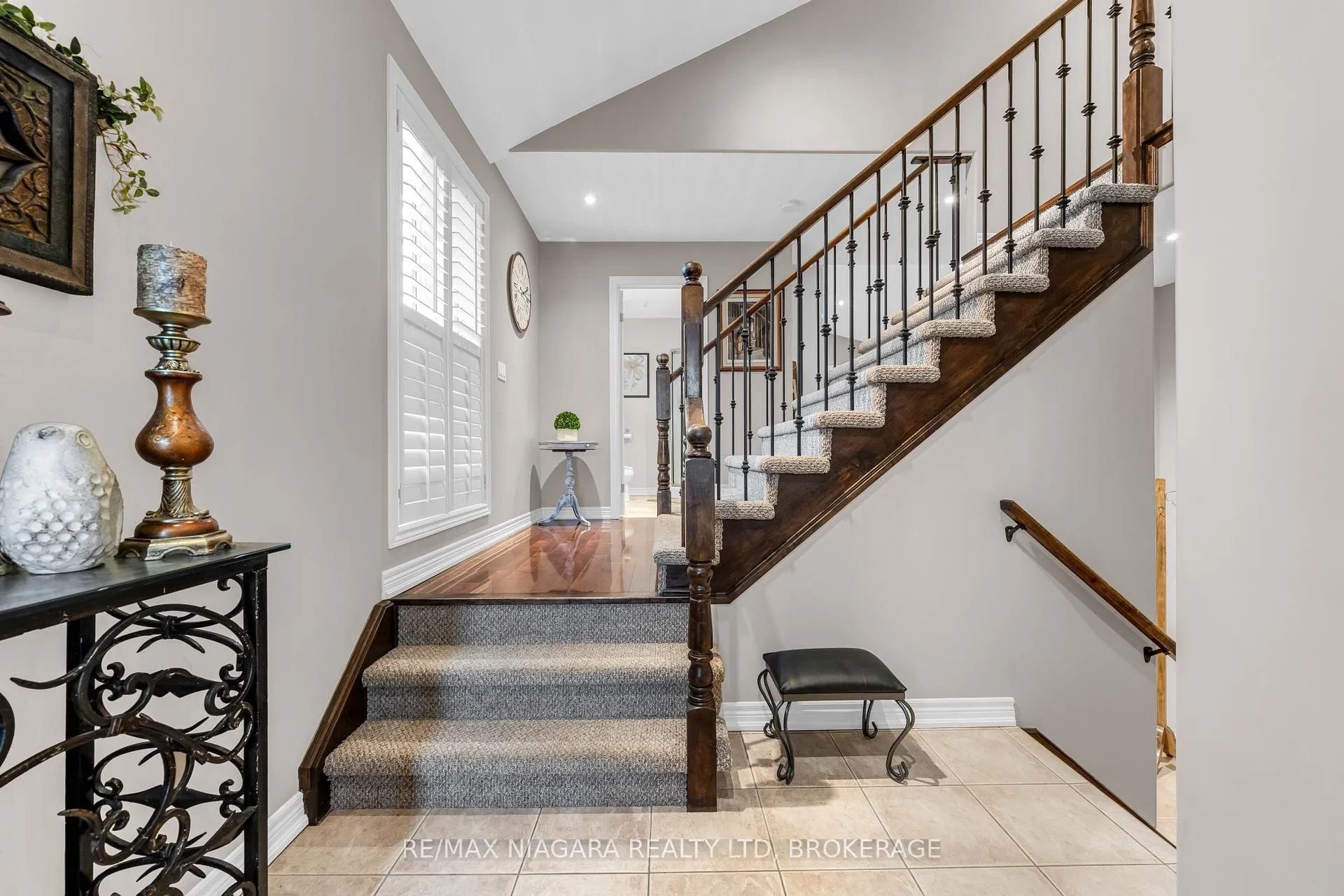 Photo 5 of 30 Ball Avenue, St. Catharines, Burleigh Hill — HOMEH