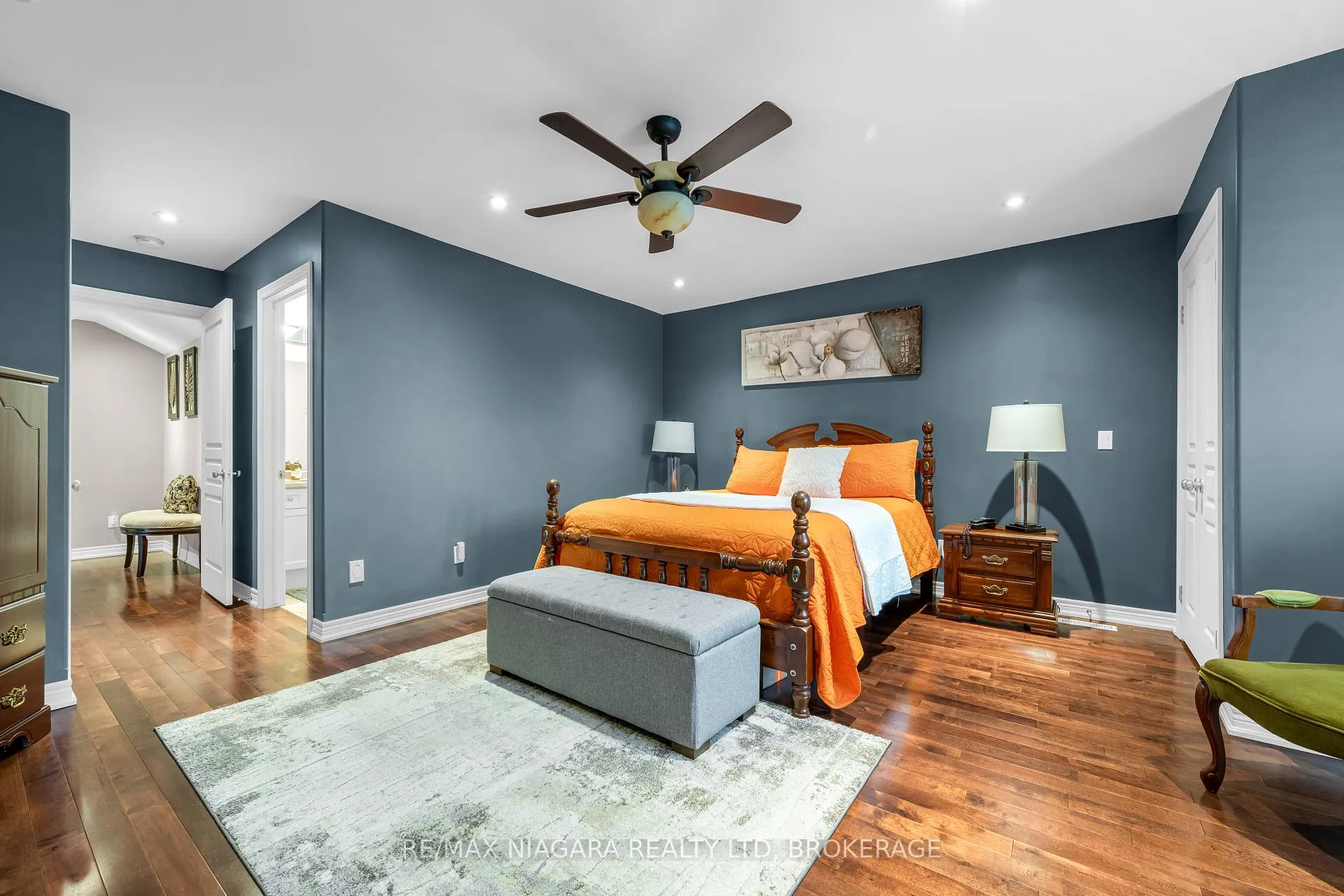 Photo 20 of 30 Ball Avenue, St. Catharines, Burleigh Hill — HOMEH