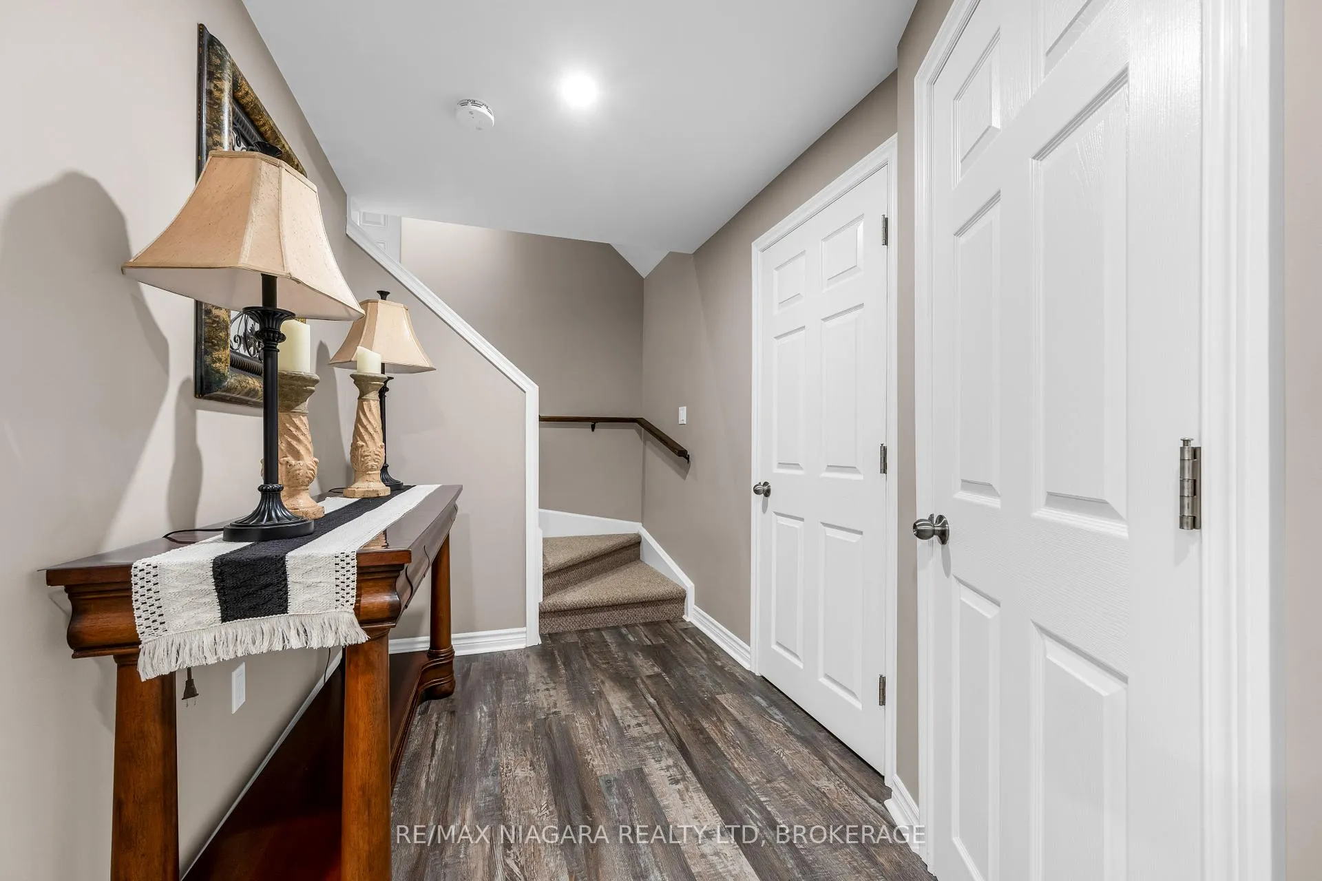 Photo 22 of 30 Ball Avenue, St. Catharines, Burleigh Hill — HOMEH