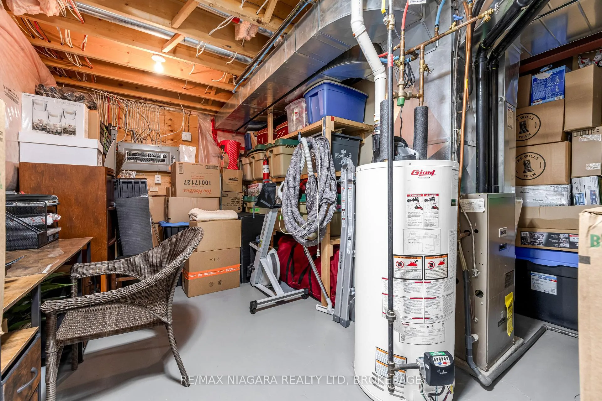 Photo 31 of 30 Ball Avenue, St. Catharines, Burleigh Hill — HOMEH