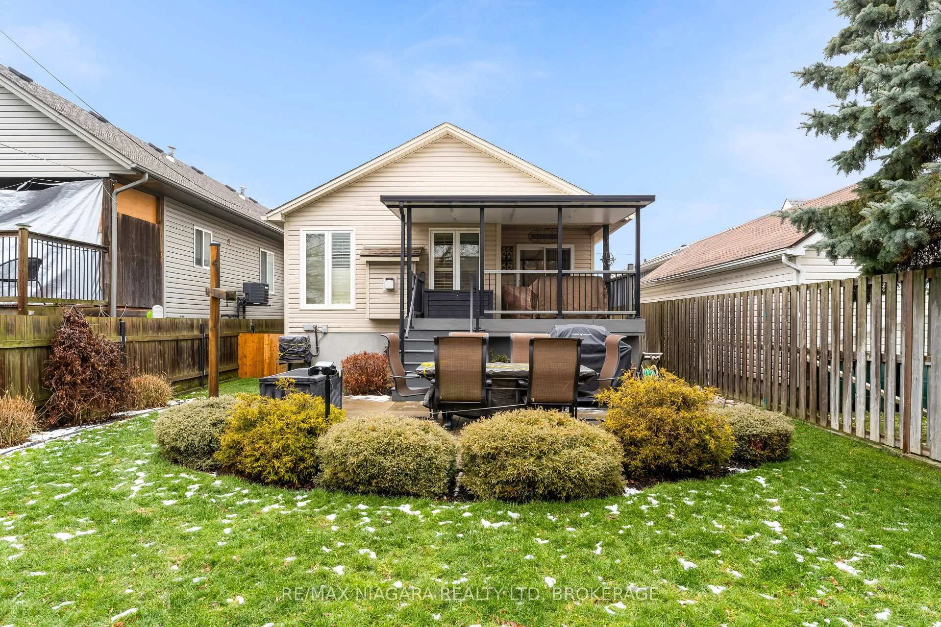 Photo 35 of 30 Ball Avenue, St. Catharines, Burleigh Hill — HOMEH