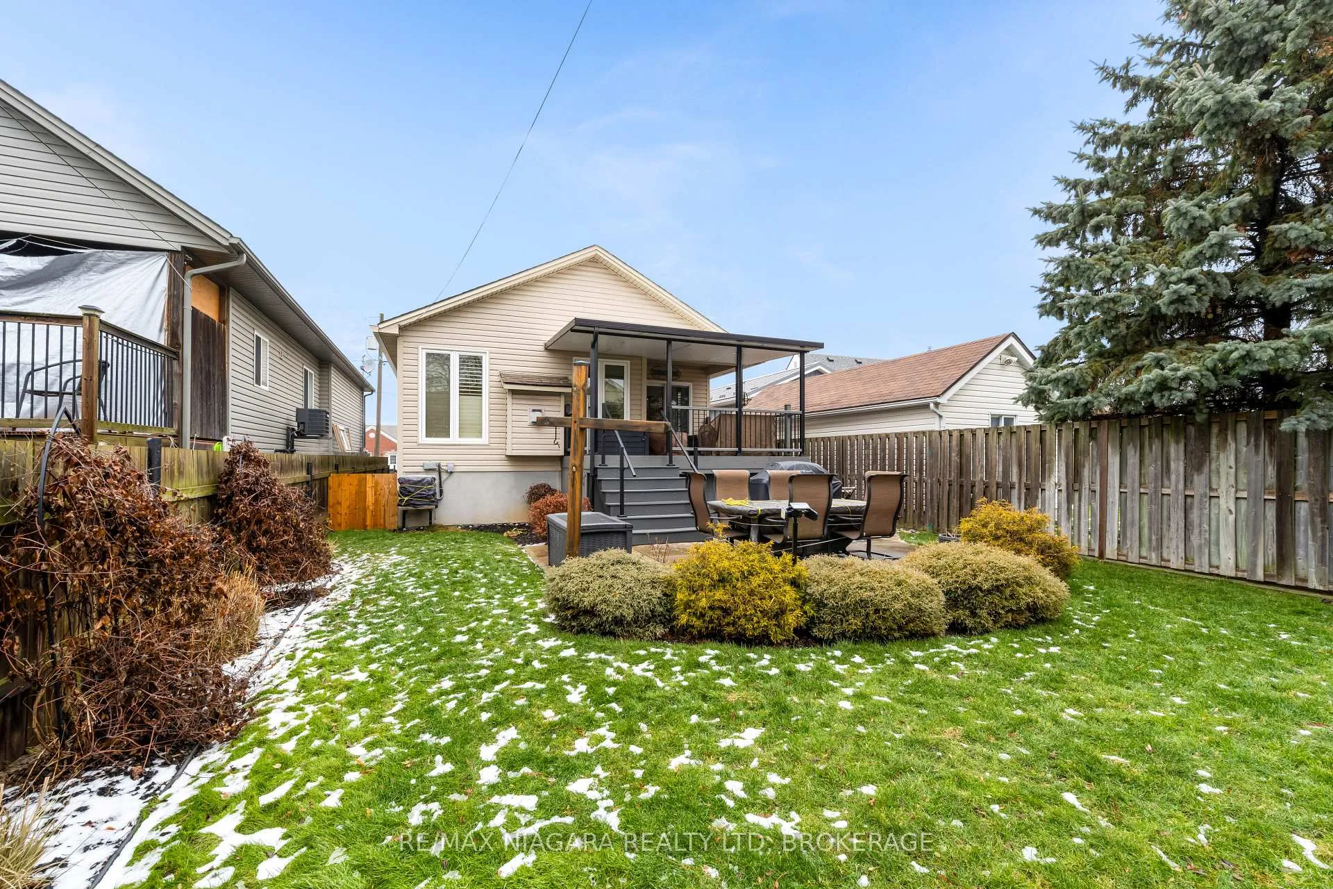 Photo 36 of 30 Ball Avenue, St. Catharines, Burleigh Hill — HOMEH
