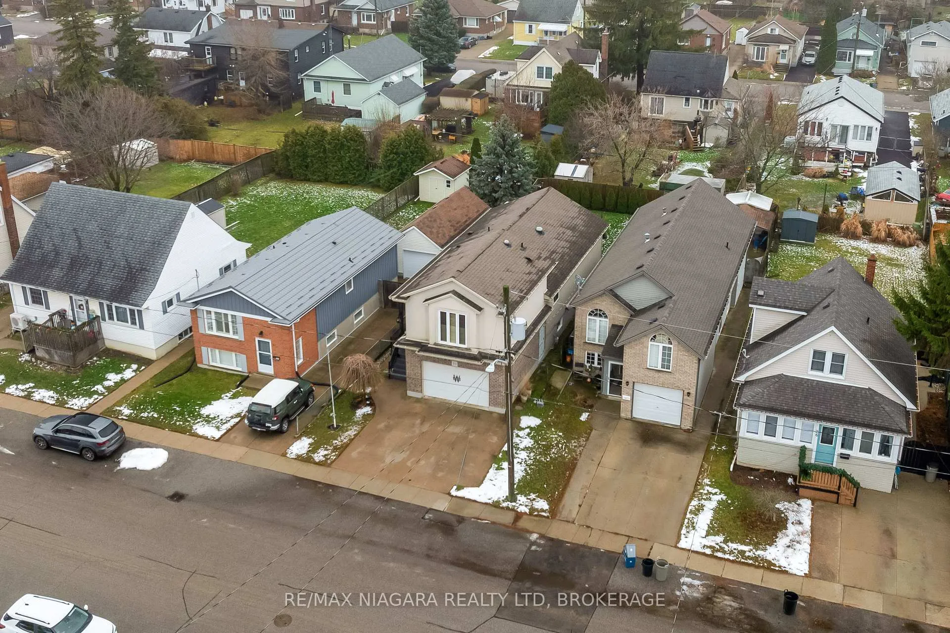 Photo 40 of 30 Ball Avenue, St. Catharines, Burleigh Hill — HOMEH