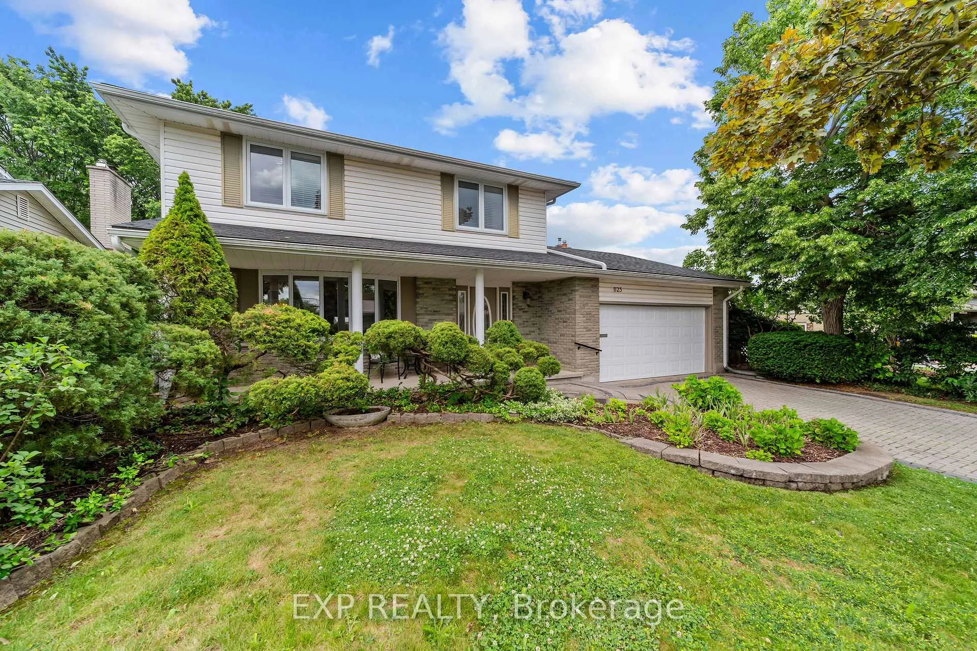 Photo 4 of 625 Steeplechase Drive, London, South N — HOMEH