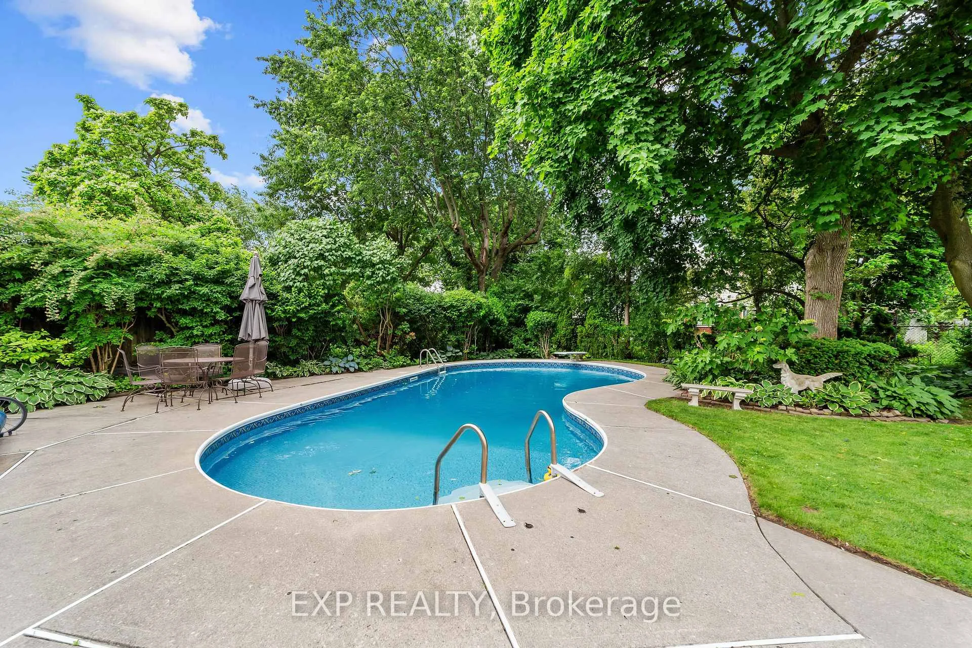Photo 10 of 625 Steeplechase Drive, London, South N — HOMEH