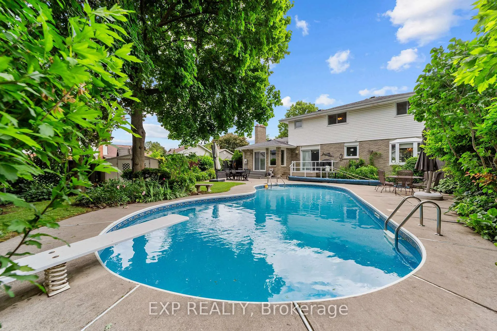 Photo 12 of 625 Steeplechase Drive, London, South N — HOMEH