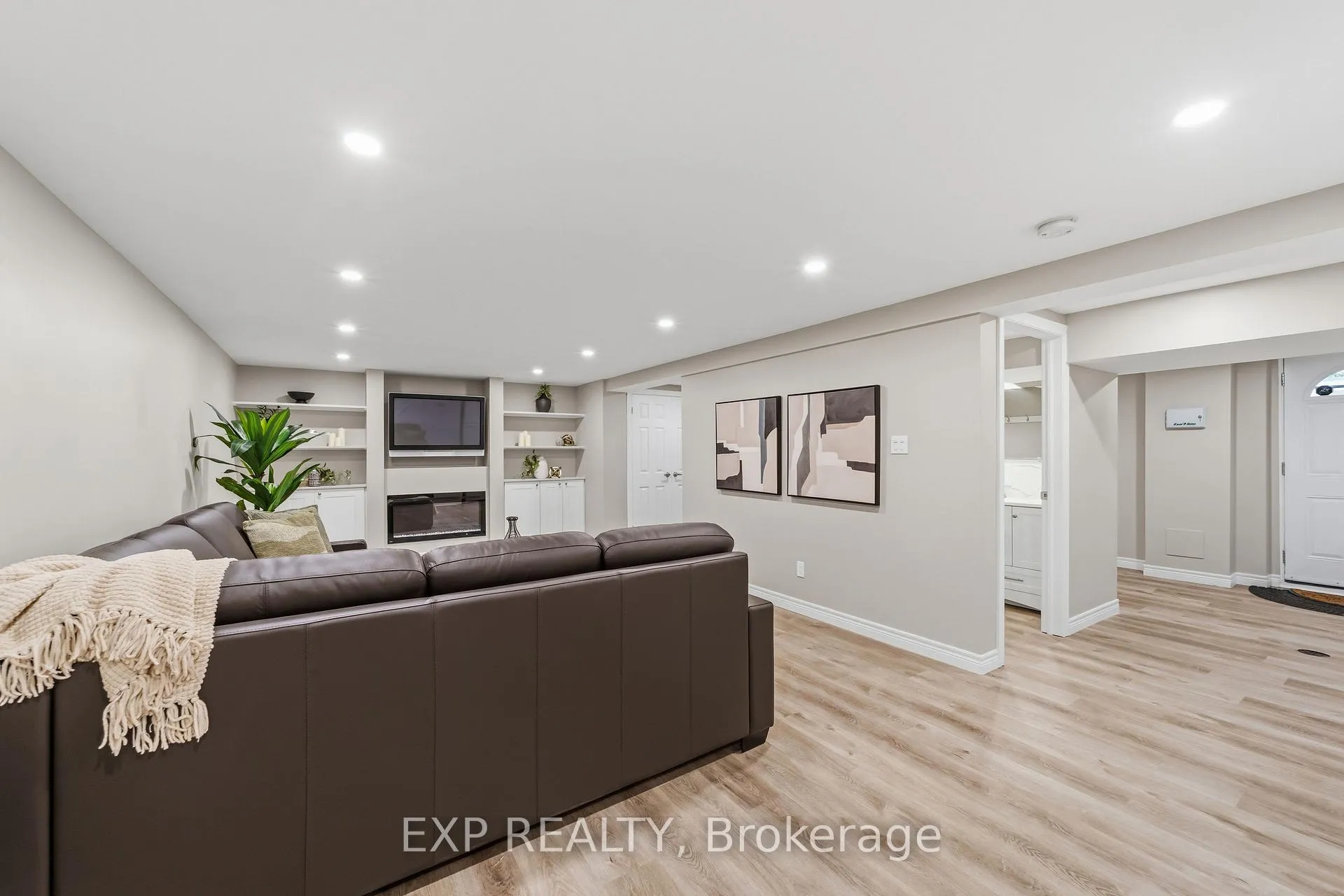 Photo 39 of 625 Steeplechase Drive, London, South N — HOMEH