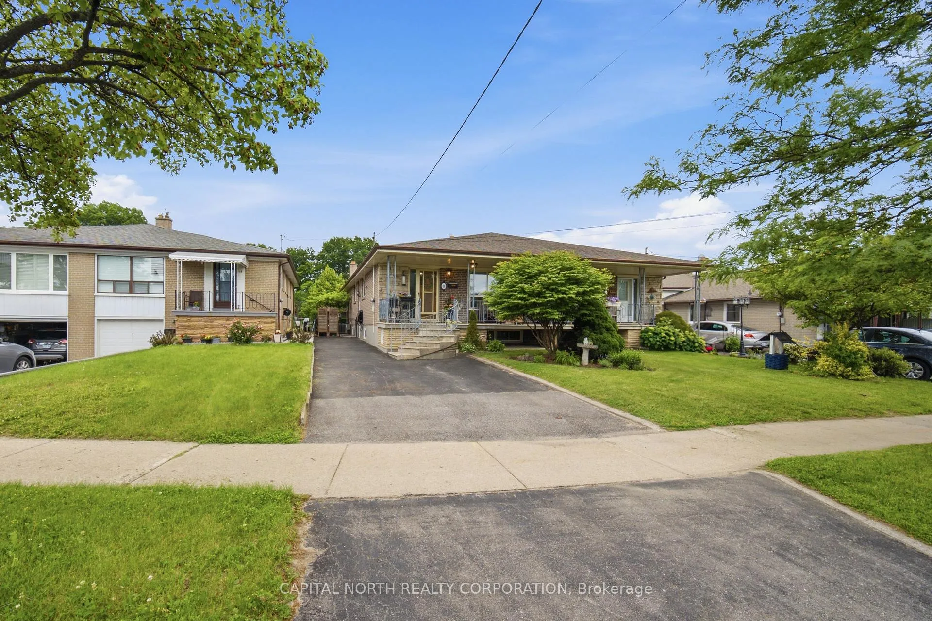 Photo 2 of 11 Goldsboro Road, North York, Humber Summit — HOMEH