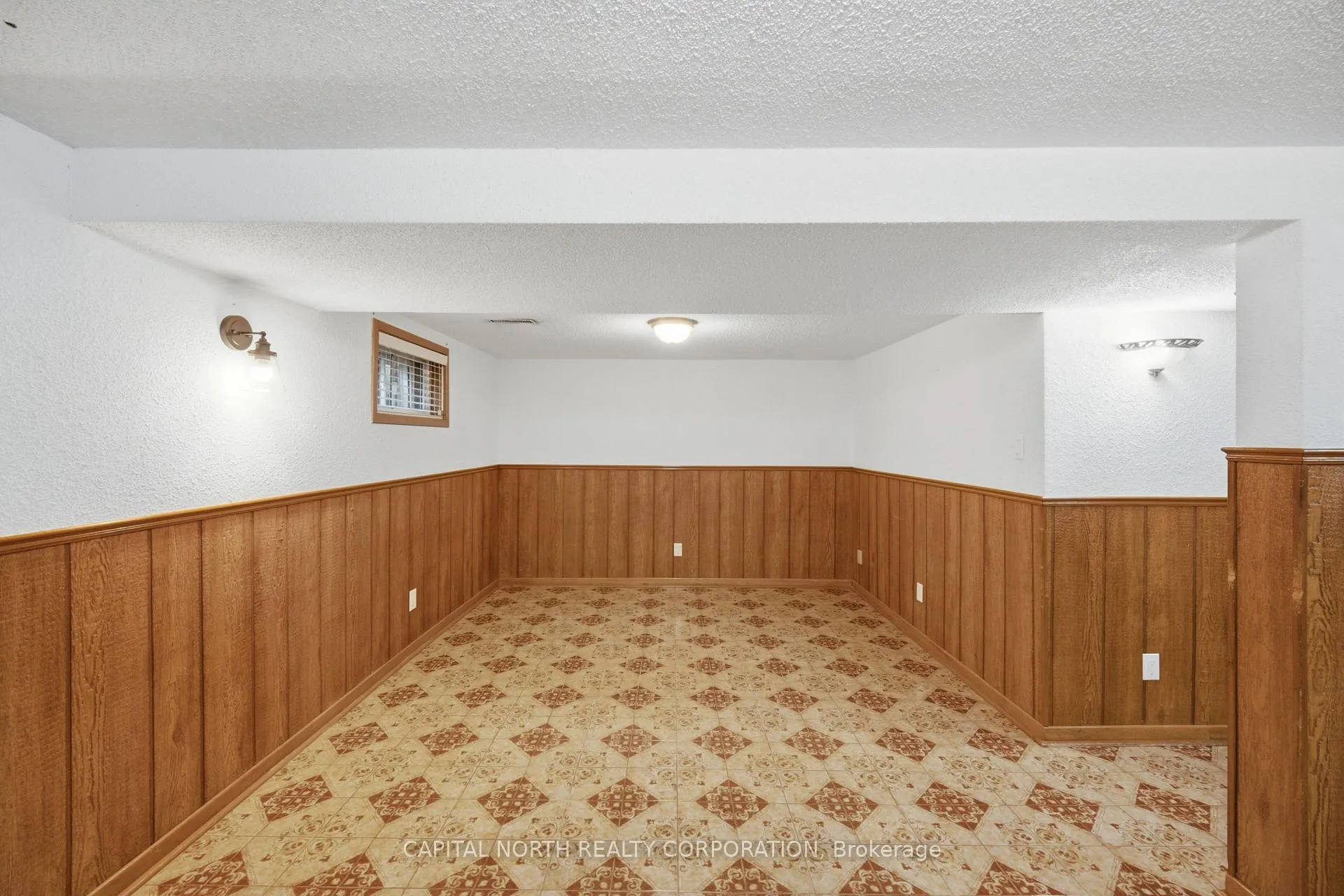 Photo 23 of 11 Goldsboro Road, North York, Humber Summit — HOMEH