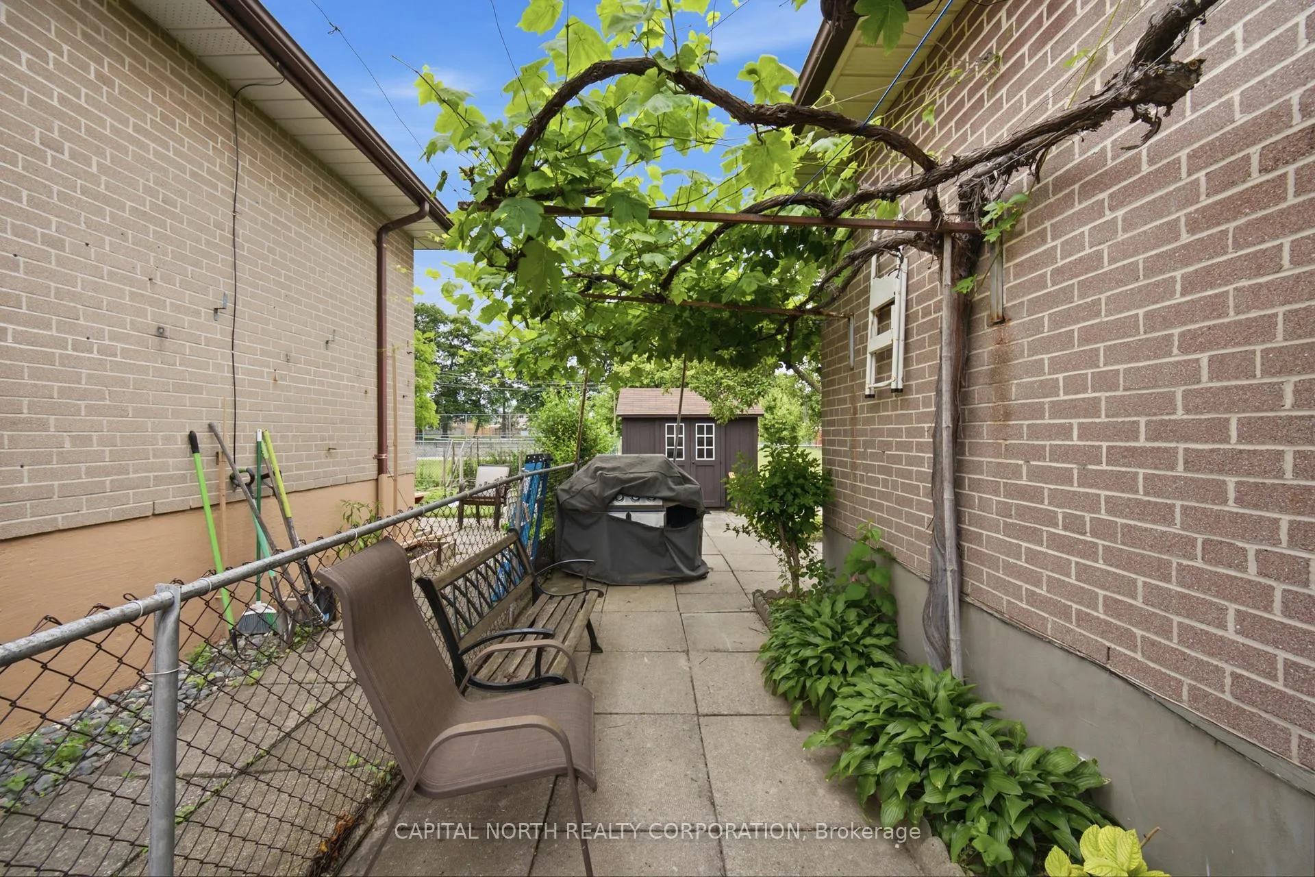 Photo 31 of 11 Goldsboro Road, North York, Humber Summit — HOMEH